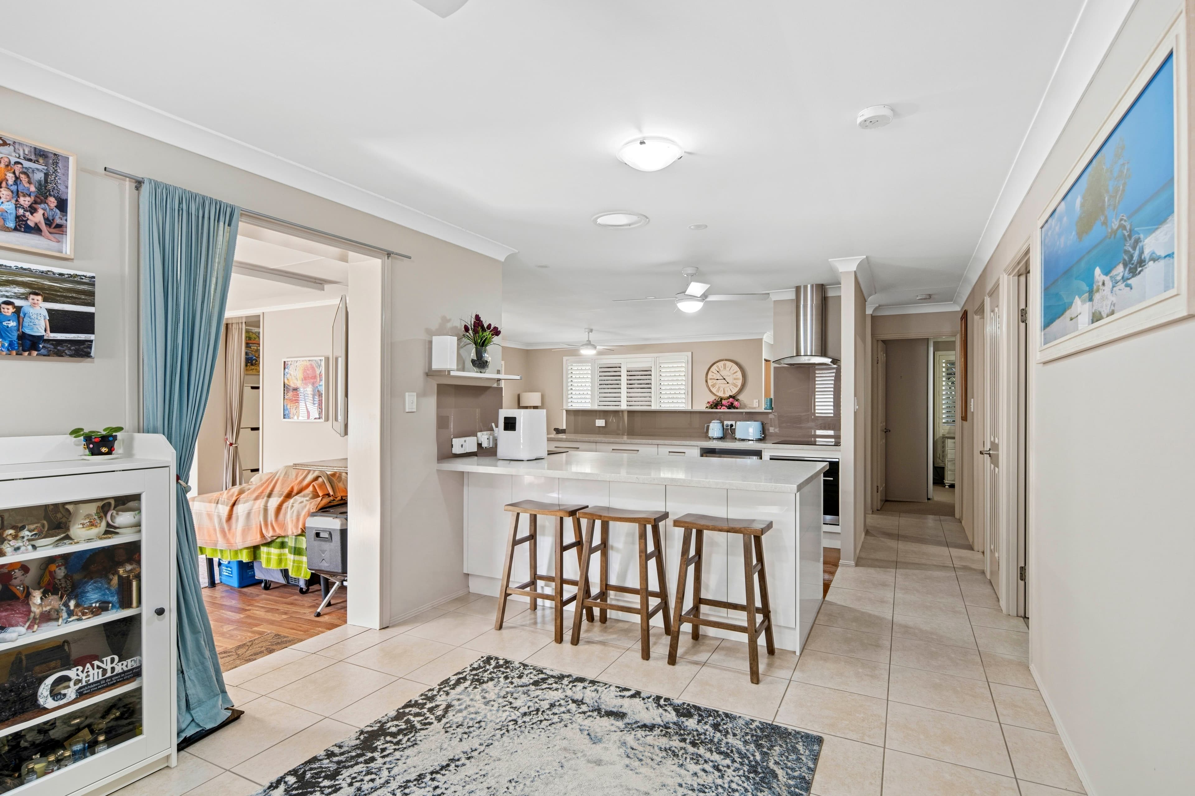 36 Pinelands Circuit, Redland Bay, Redland Bay - Thumbnail 4