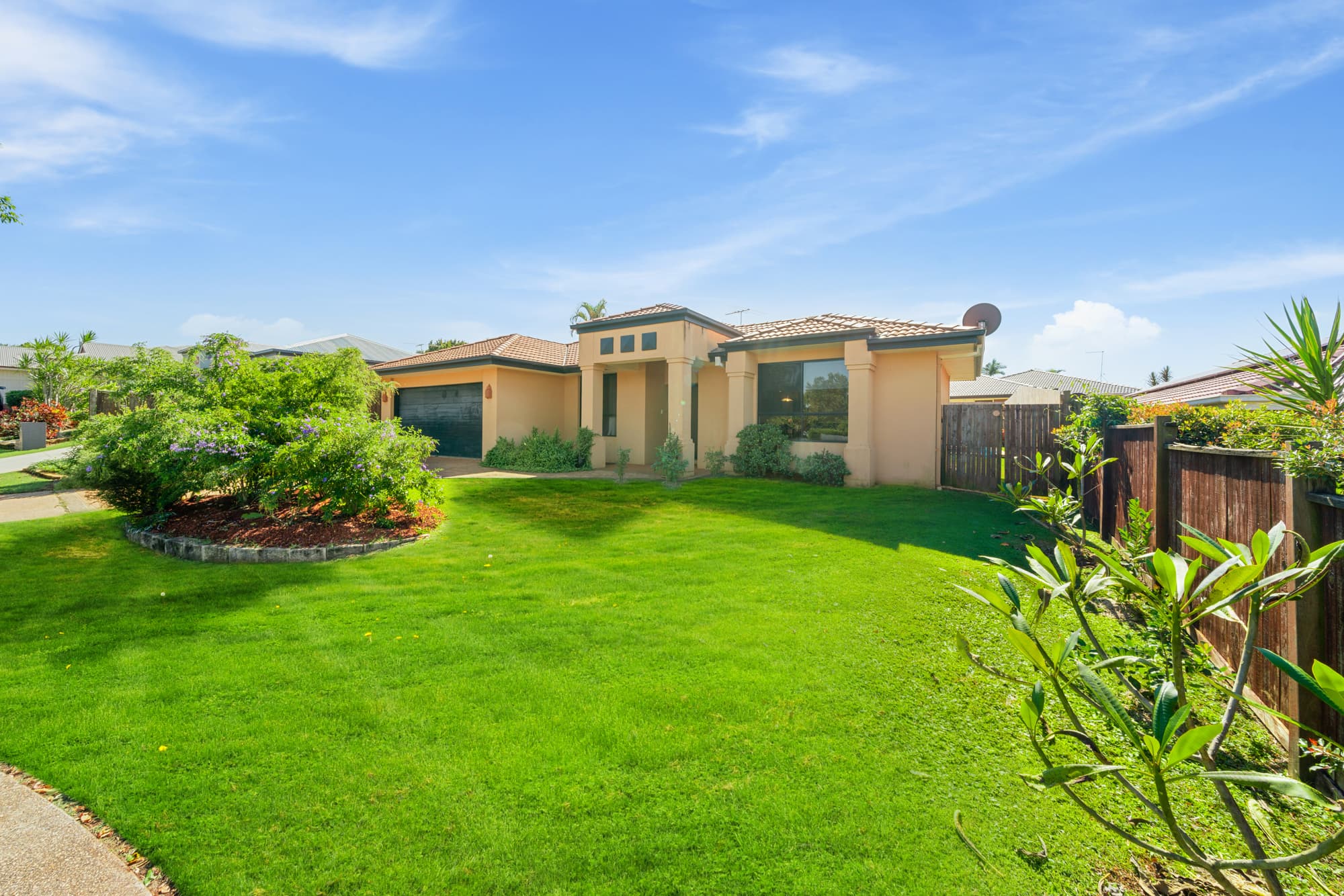 20 Butler Place, Redland Bay, Redland Bay - Image 1