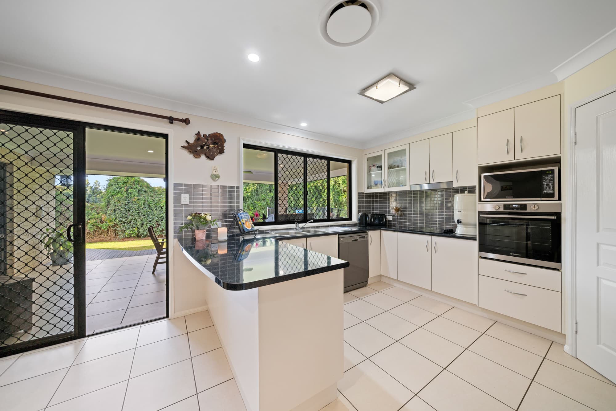 5 Scampi Place, Redland Bay, Redland Bay - Thumbnail 6