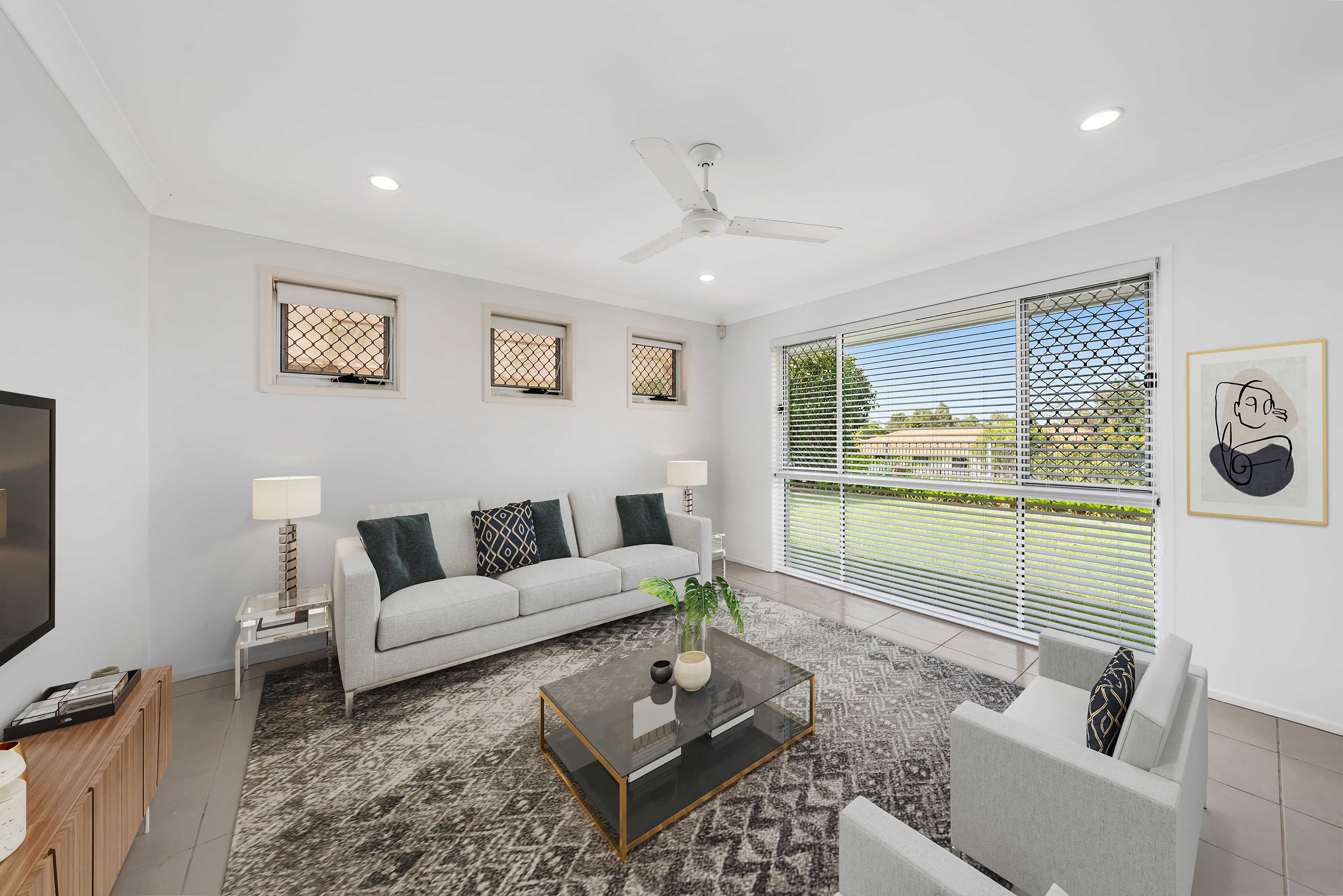 25 Aqua Crescent, Redland Bay, Redland Bay - Thumbnail 2