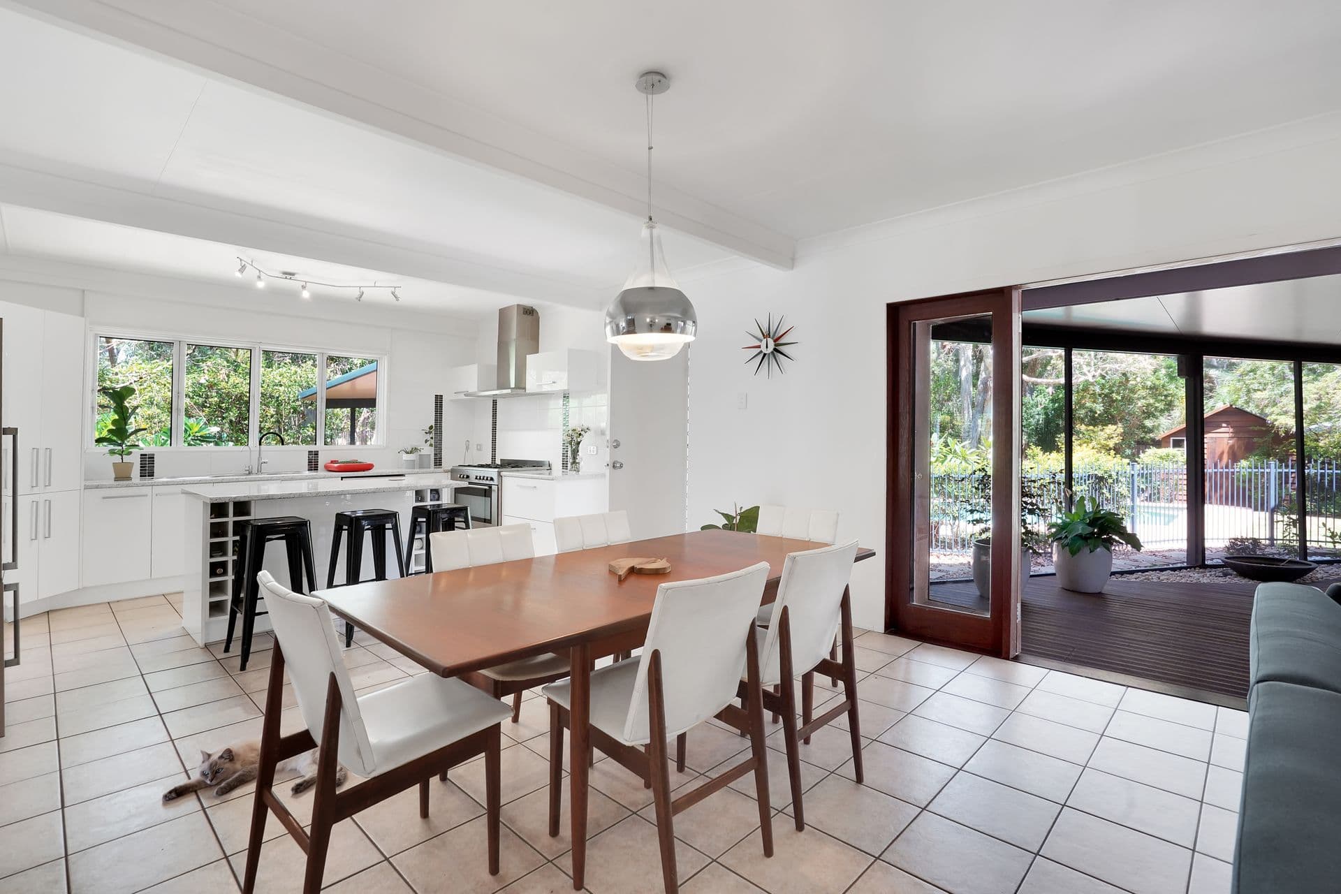 186 Mooroondu Road, Thorneside, Thorneside - Thumbnail 3