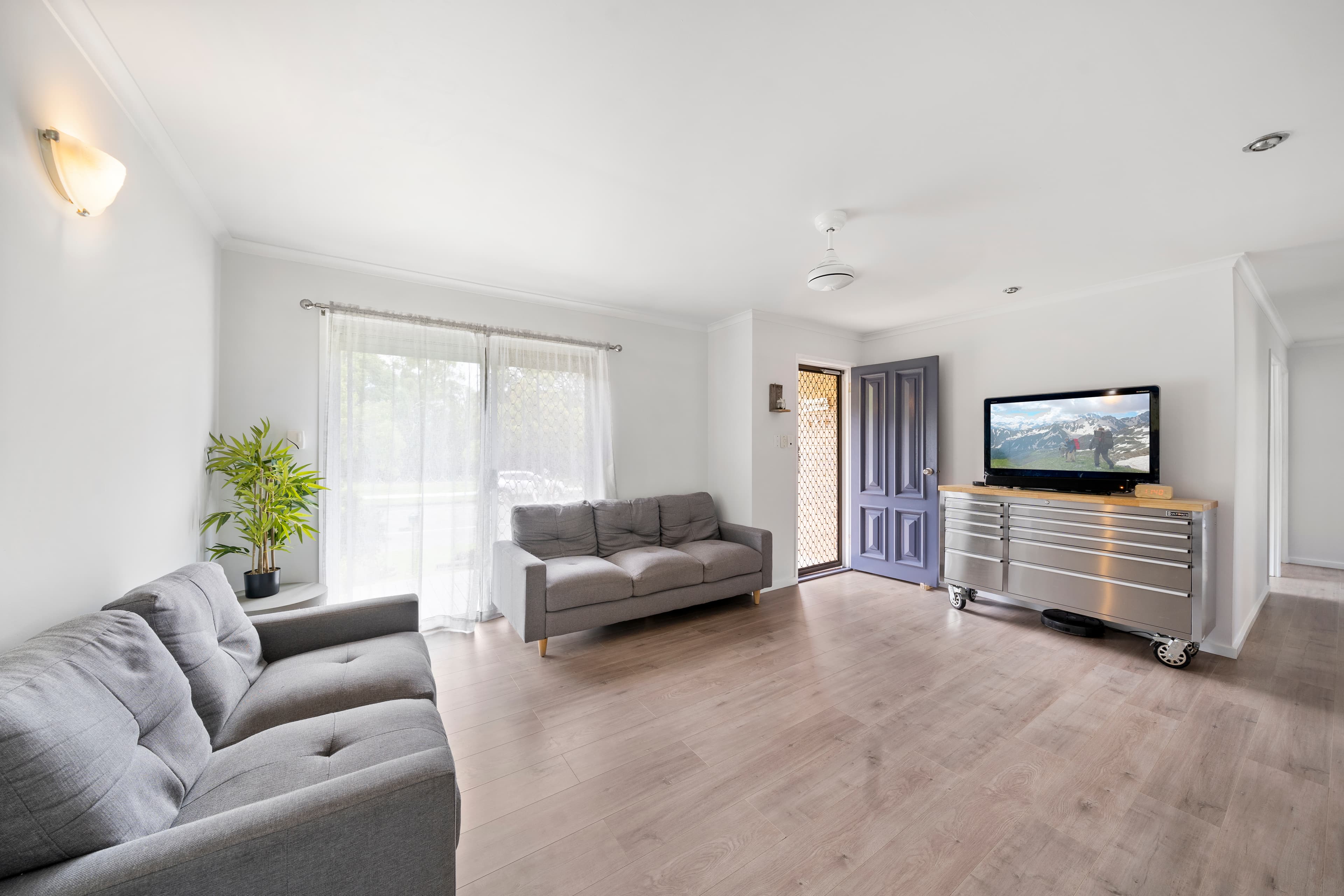 55 Sycamore Parade, Victoria Point, Victoria Point - Thumbnail 3