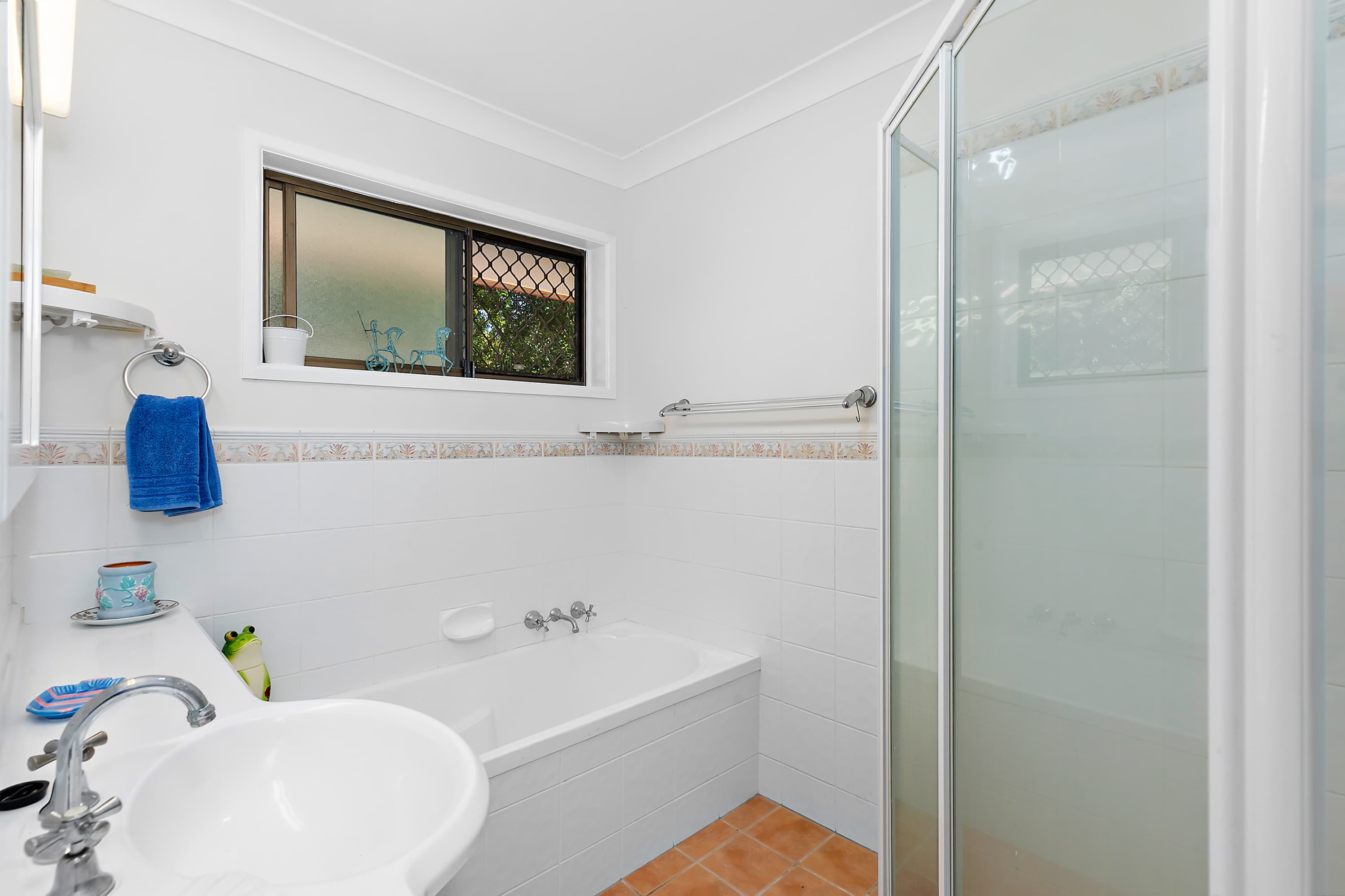 18 Chestnut Crescent, Victoria Point, Victoria Point - Thumbnail 8