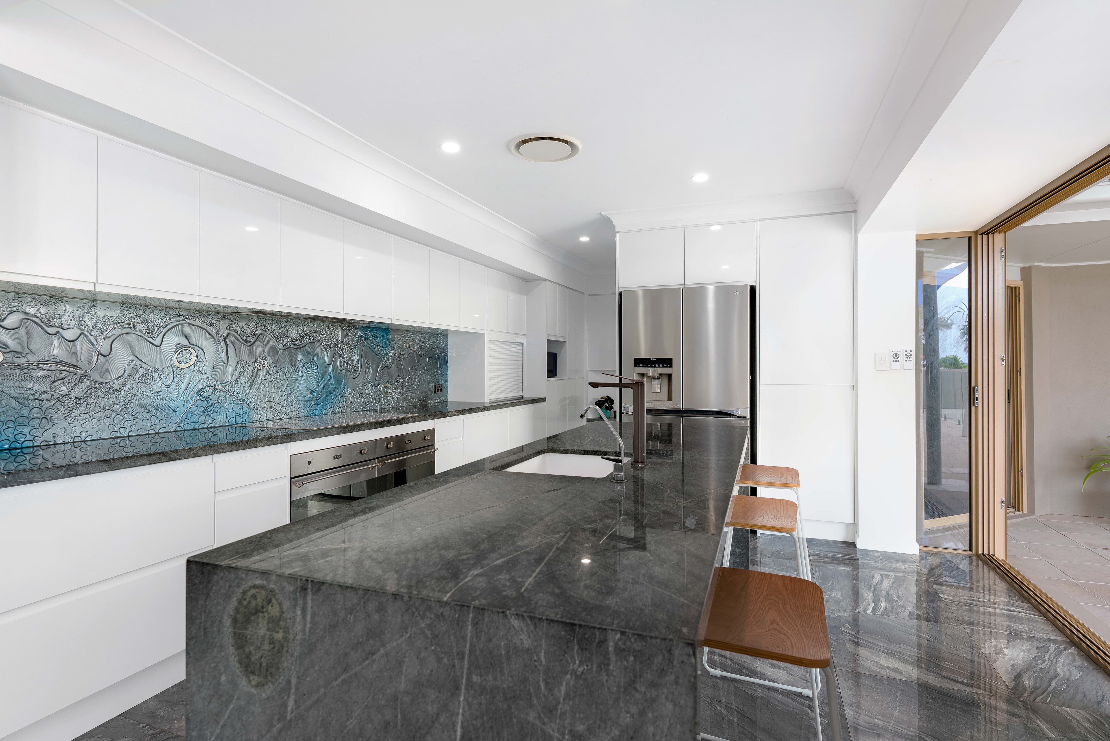 6 Sharr Street, Victoria Point, Victoria Point - Thumbnail 6