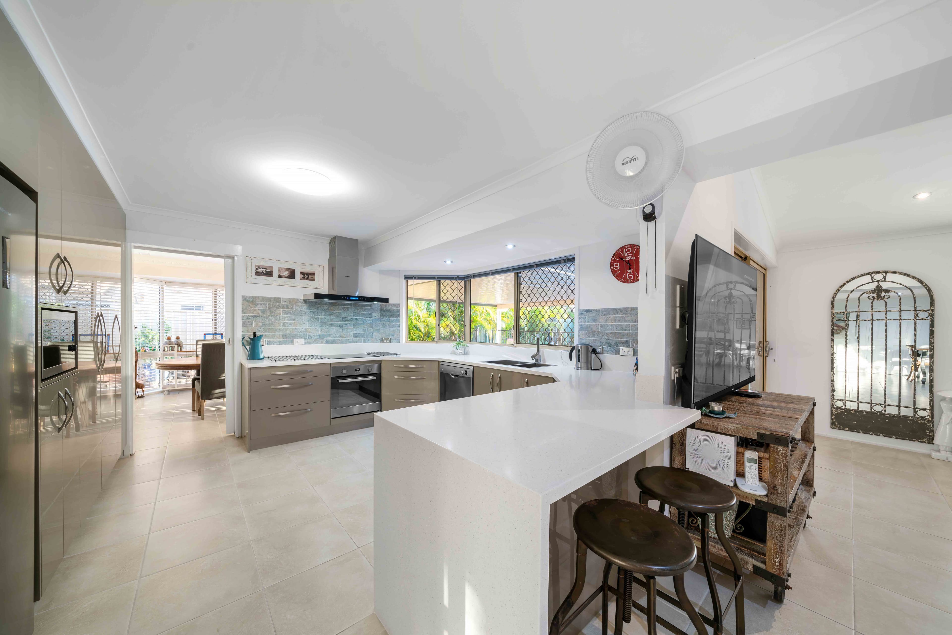 31 Adrian Street, Victoria Point, Victoria Point - Thumbnail 2