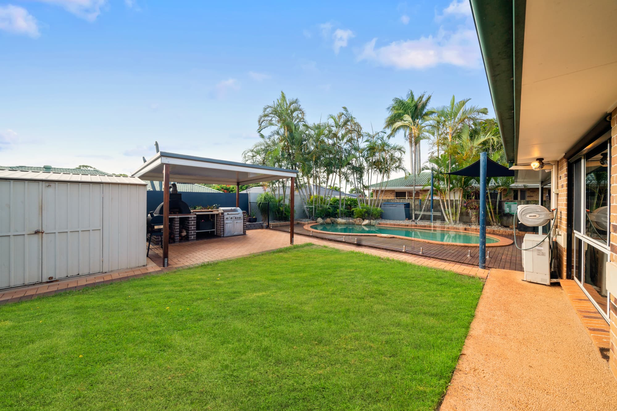 12 Trafalgar Drive, Victoria Point, Victoria Point - Thumbnail 4