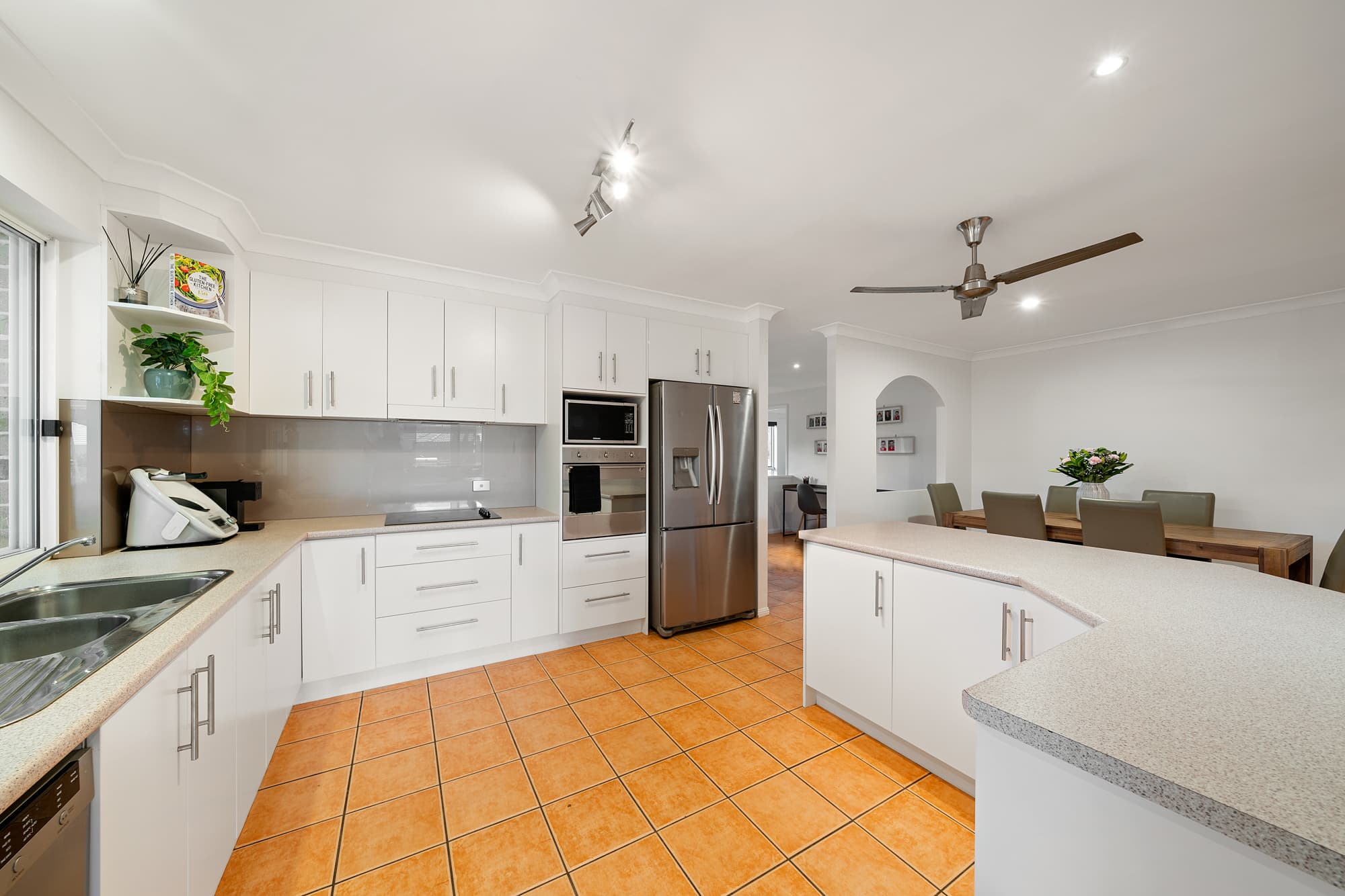 12 Trafalgar Drive, Victoria Point, Victoria Point - Thumbnail 7
