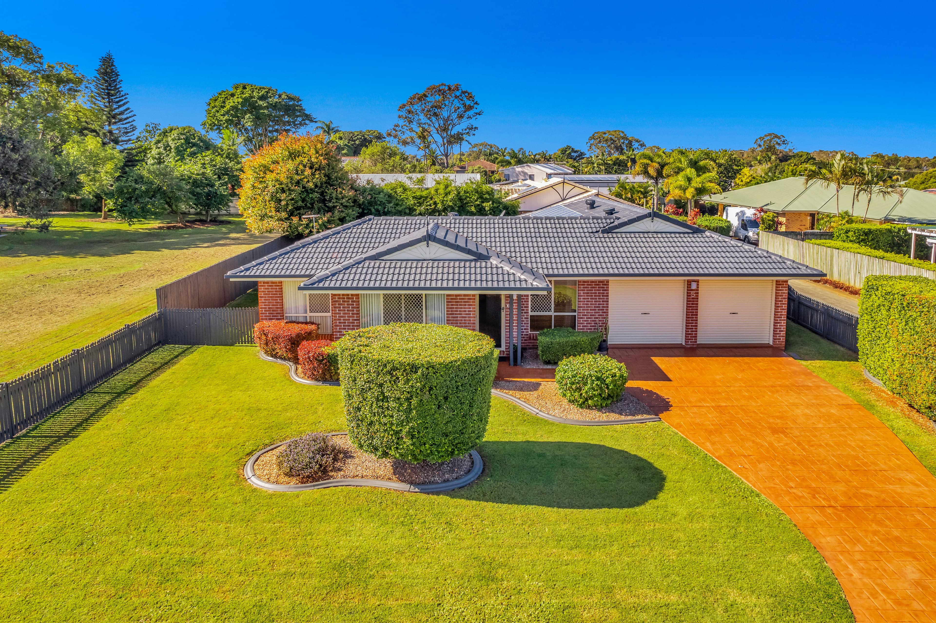 5 Stacey Court, Victoria Point, Victoria Point - Thumbnail 2