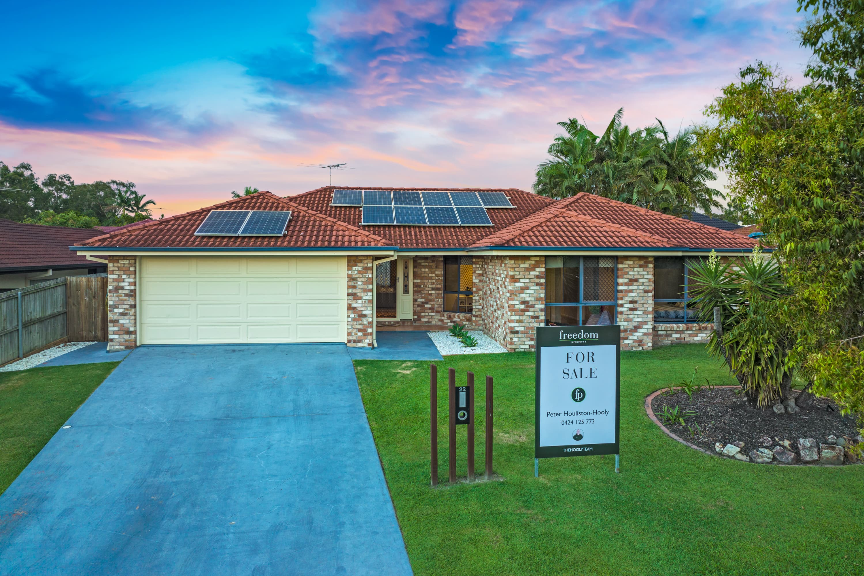 22 Gladebourne Crescent, Victoria Point, Victoria Point - Image 1