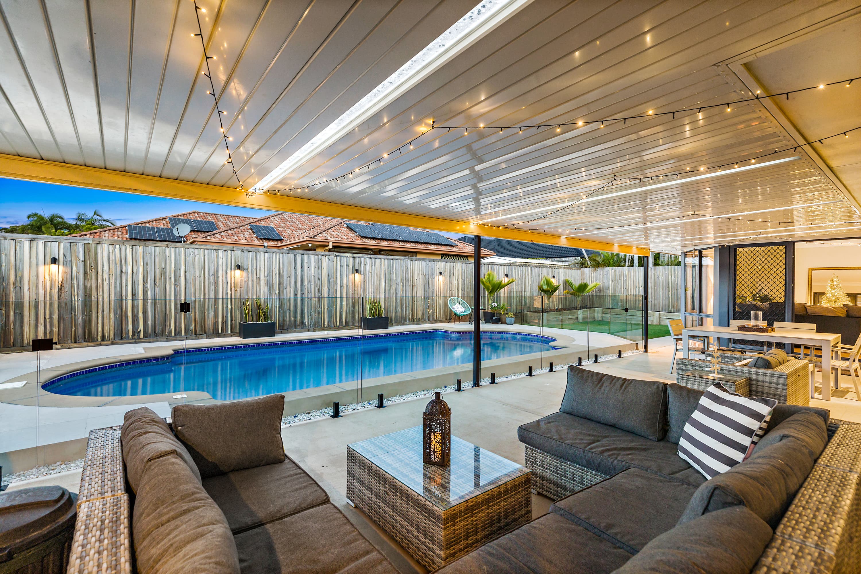 22 Gladebourne Crescent, Victoria Point, Victoria Point - Thumbnail 2