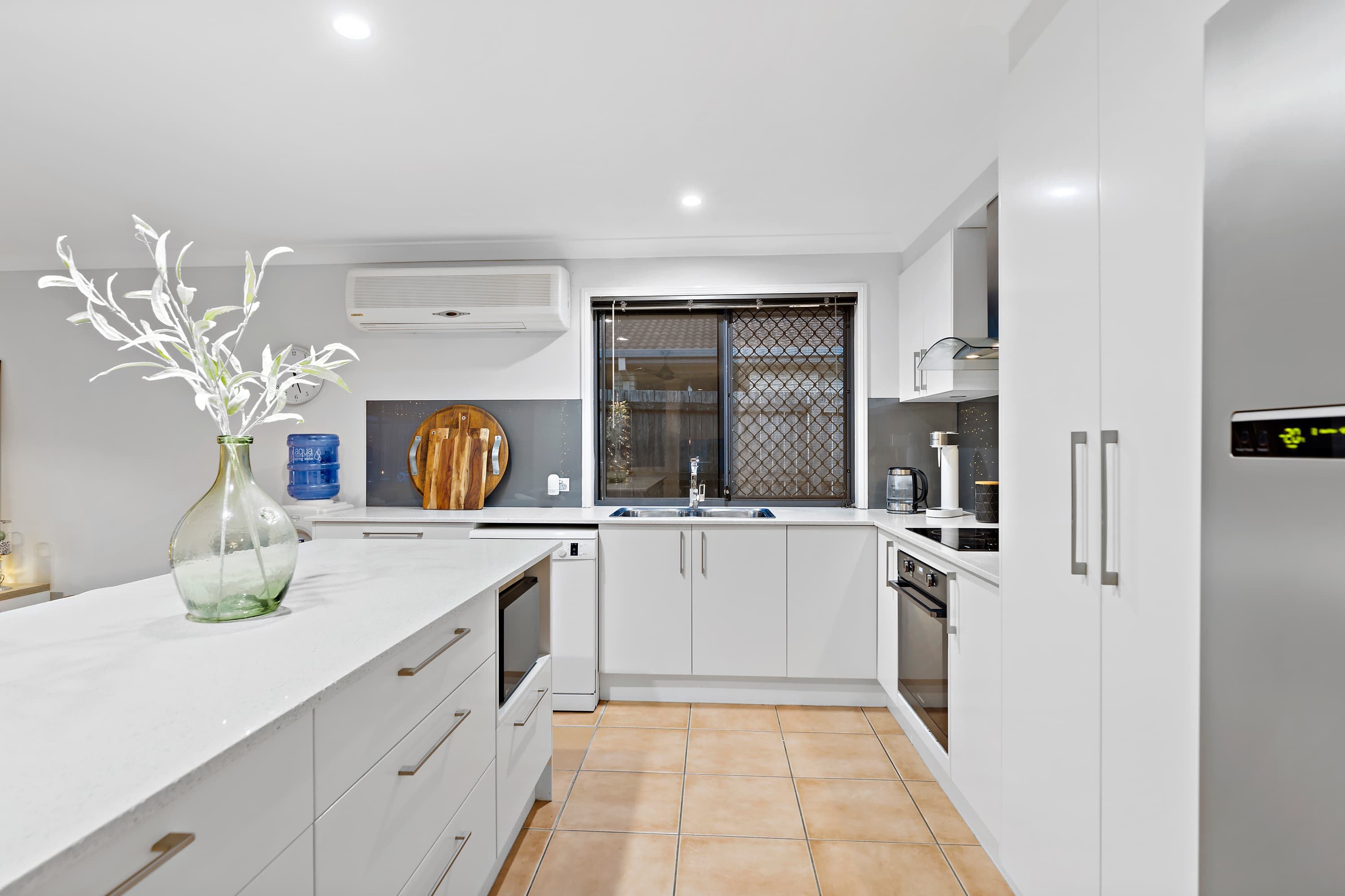 22 Gladebourne Crescent, Victoria Point, Victoria Point - Thumbnail 7