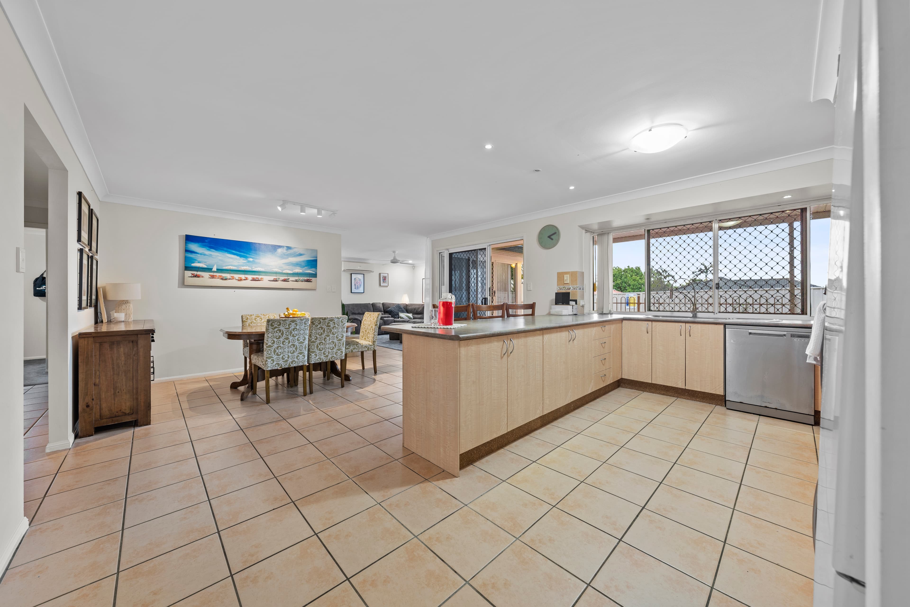36 Seaholly Crescent, Victoria Point, Victoria Point - Thumbnail 6