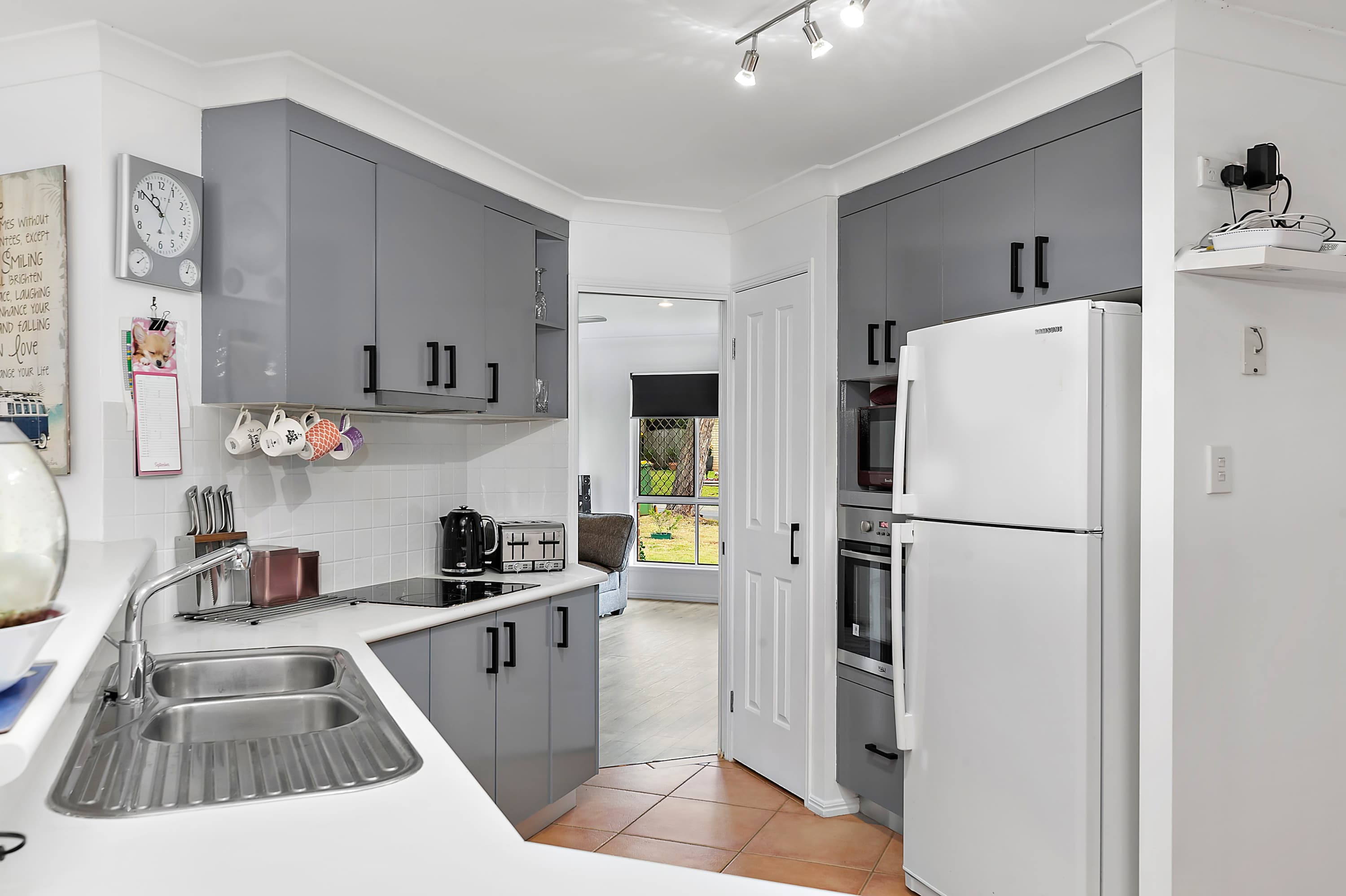 20 Seaholly Crescent, Victoria Point, Victoria Point - Thumbnail 8