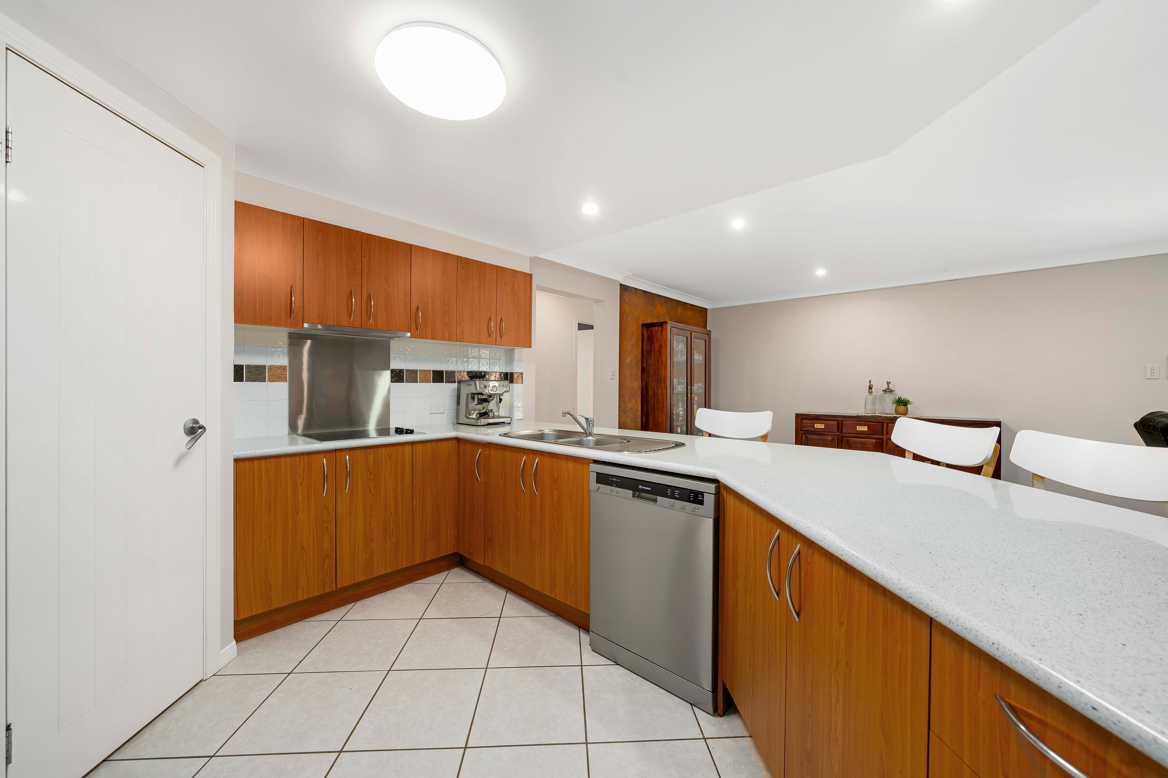 15 Timkelnik Crescent, Victoria Point, Victoria Point - Thumbnail 8