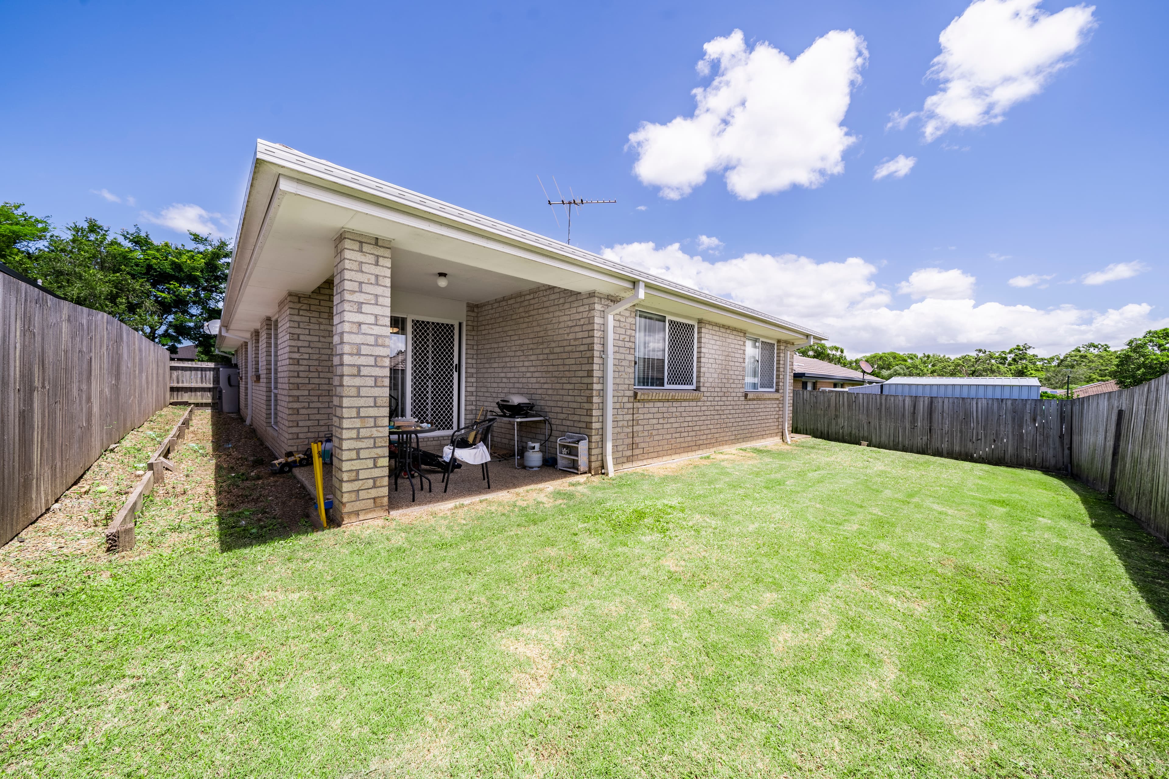 7 Camphor Court, Victoria Point, Victoria Point - Thumbnail 2