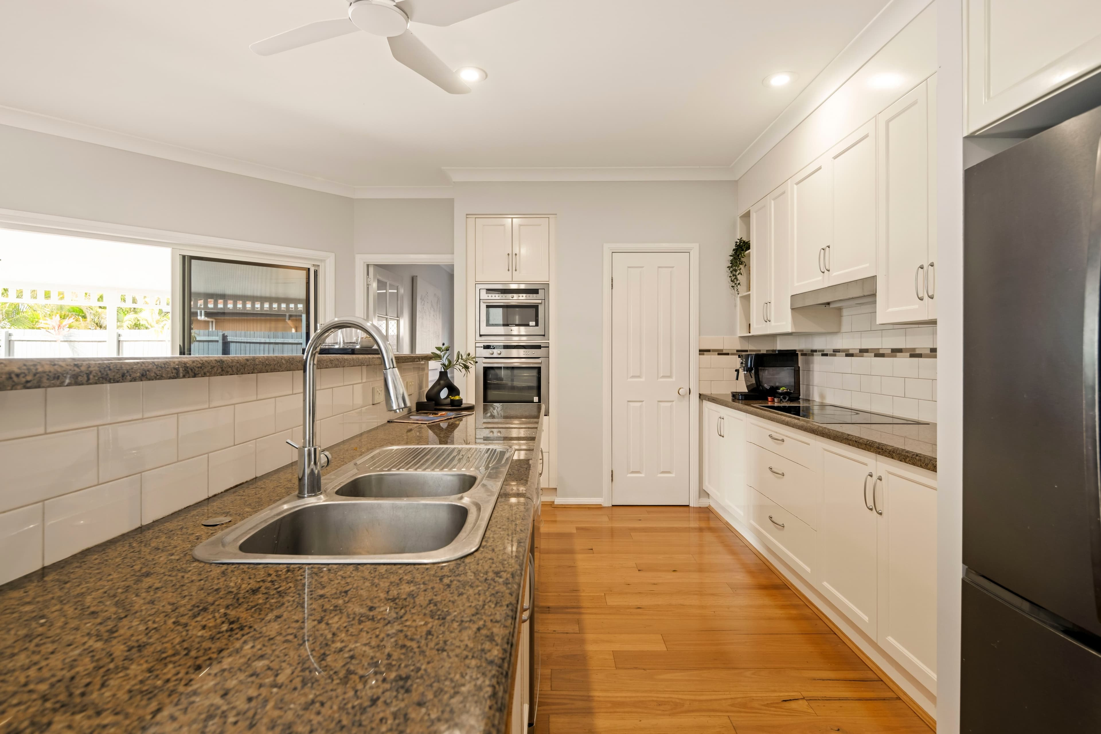 23 Cayman Crescent, Ormiston, Ormiston - Thumbnail 5