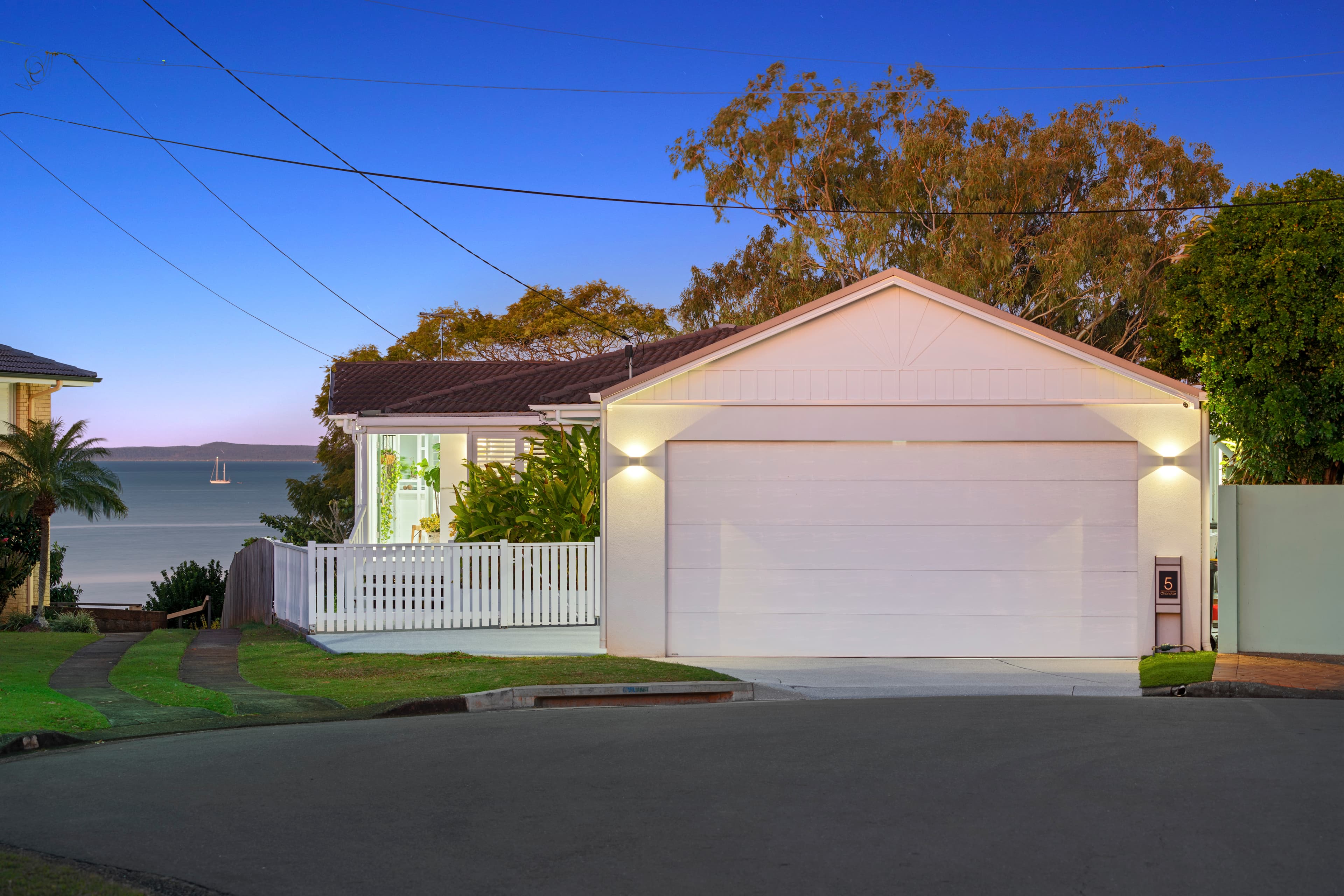 5 Charlotte Court, Ormiston, Ormiston - Thumbnail 2