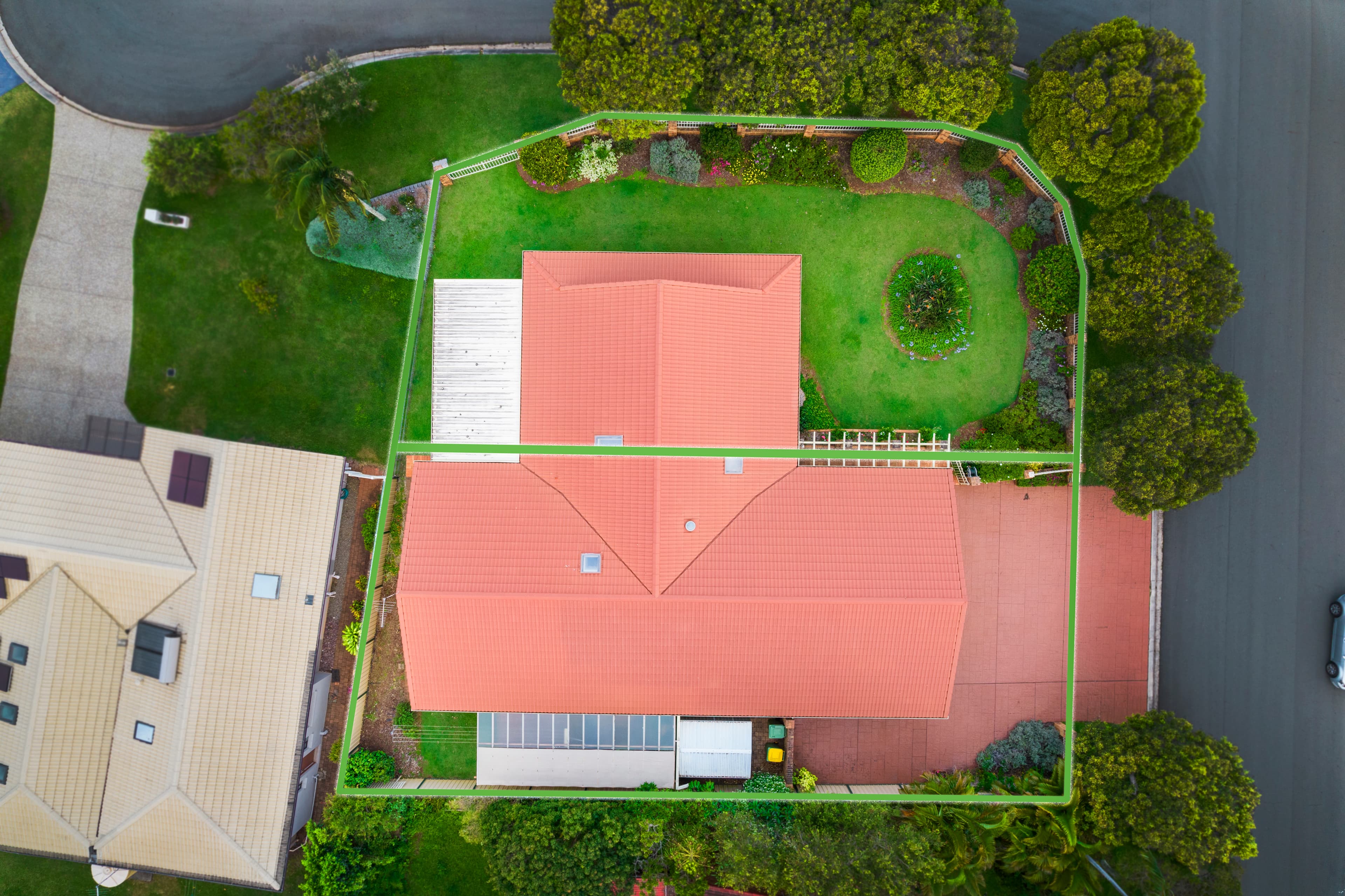 8 Clearwater Street, Ormiston, Ormiston - Thumbnail 2