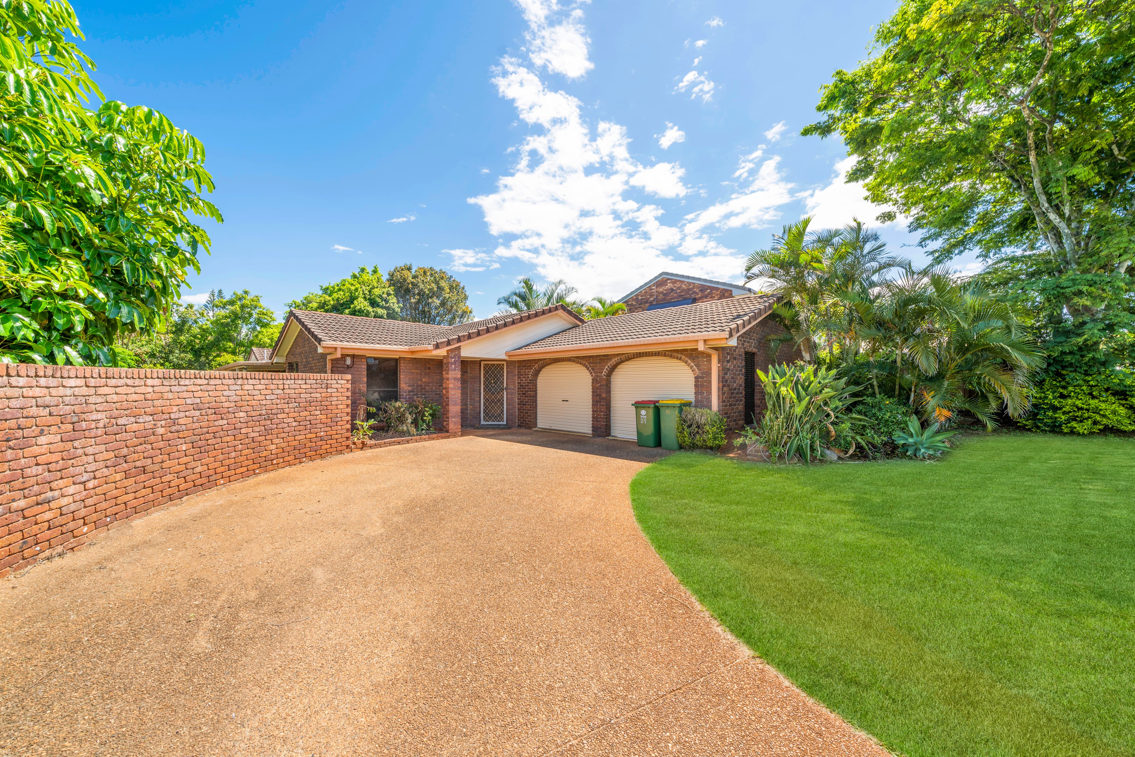 21 Clearwater Street, Ormiston, Ormiston - Thumbnail 2