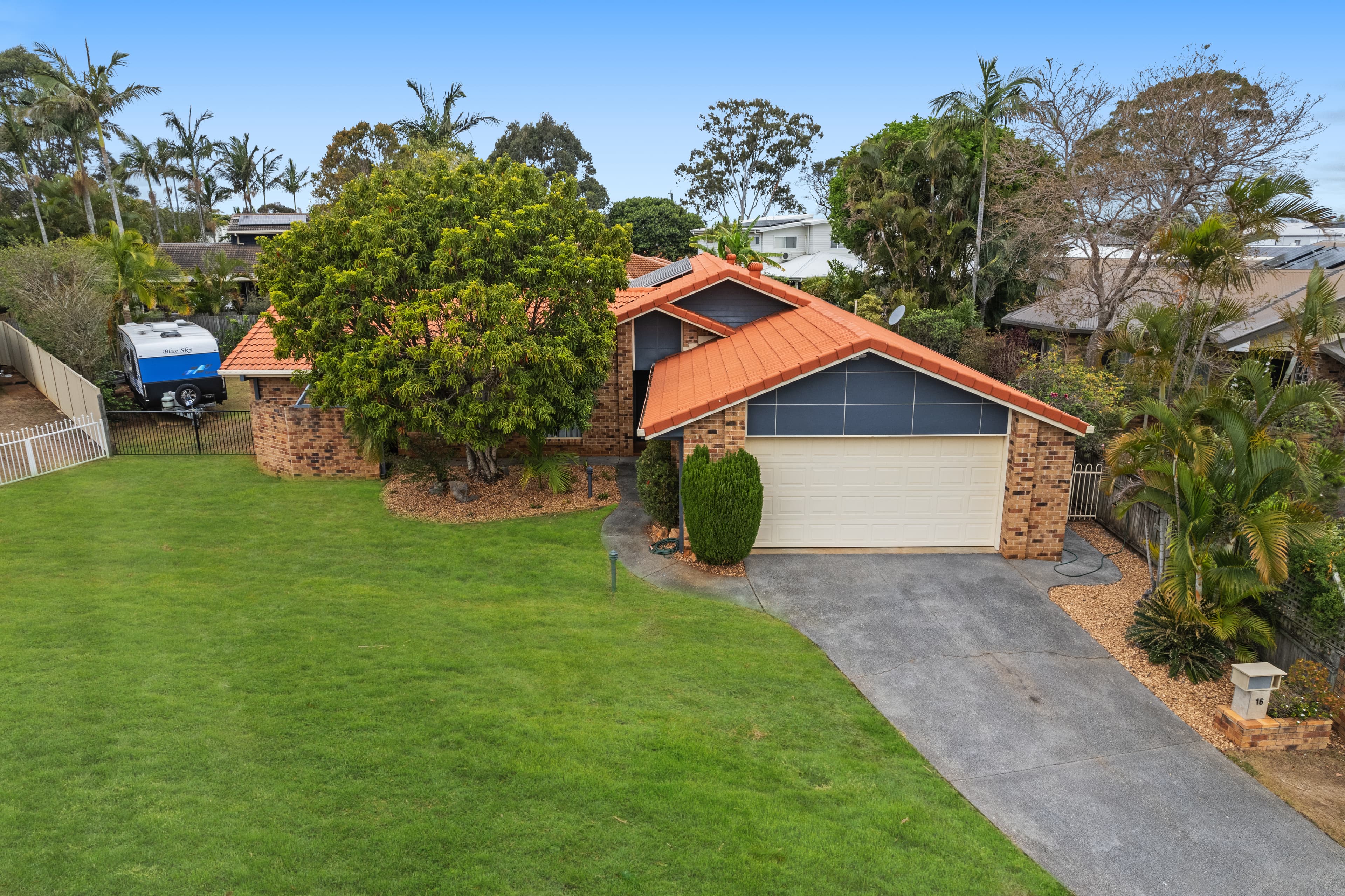 16 MacKenzie Street, Ormiston, Ormiston - Image 1