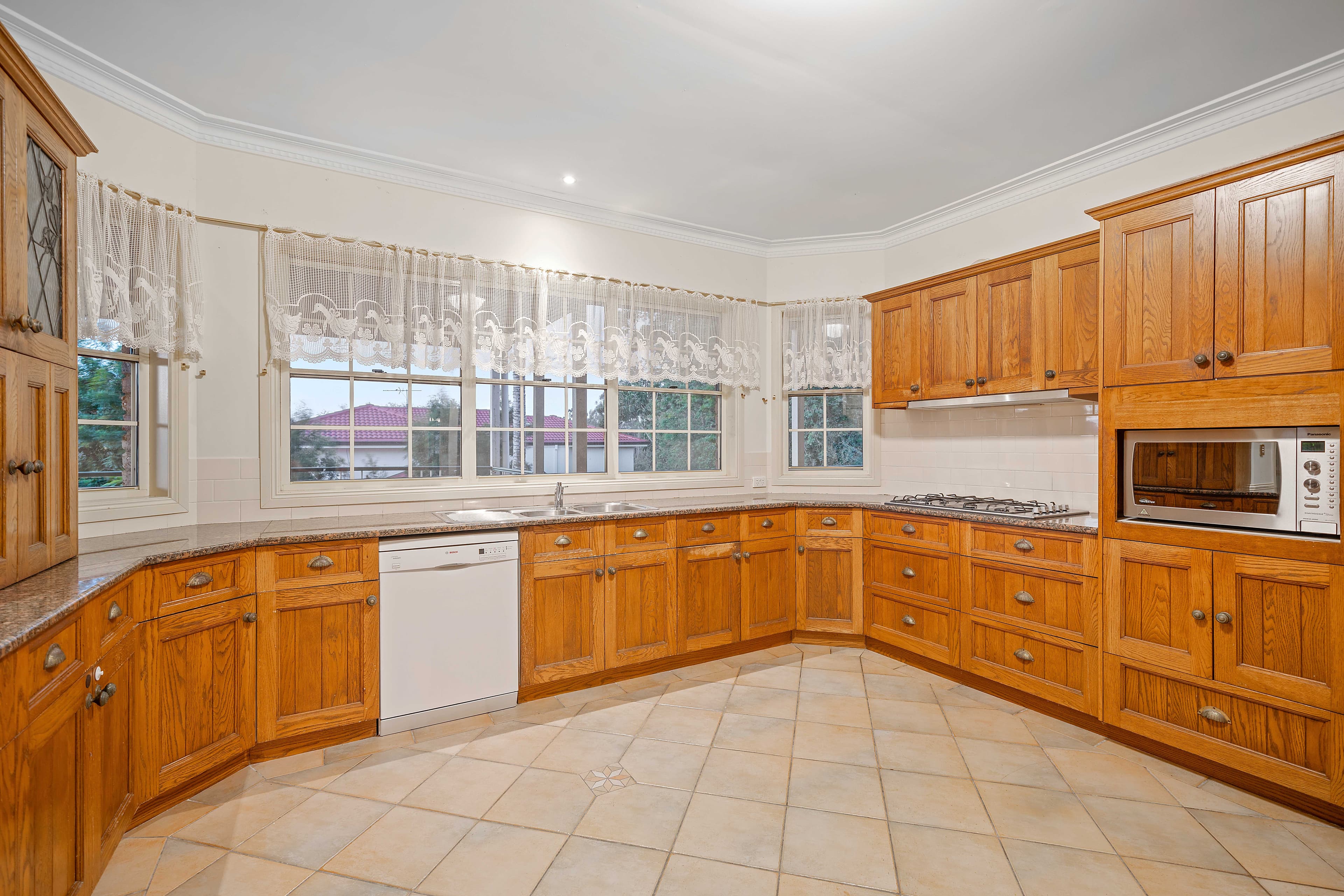 13 Waverley Court, Ormiston, Ormiston - Thumbnail 6