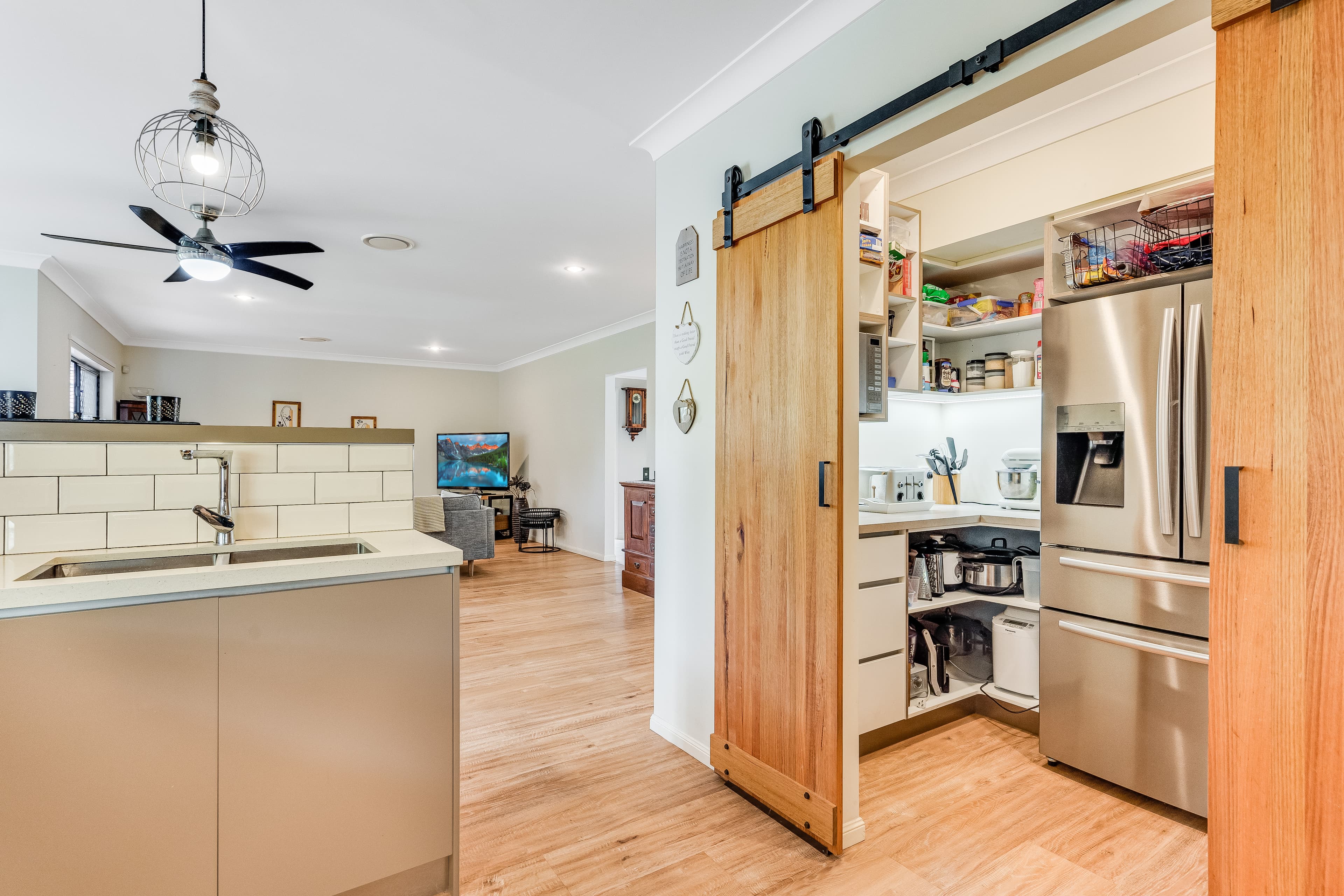 8 Empire Vista, Ormiston, Ormiston - Thumbnail 3