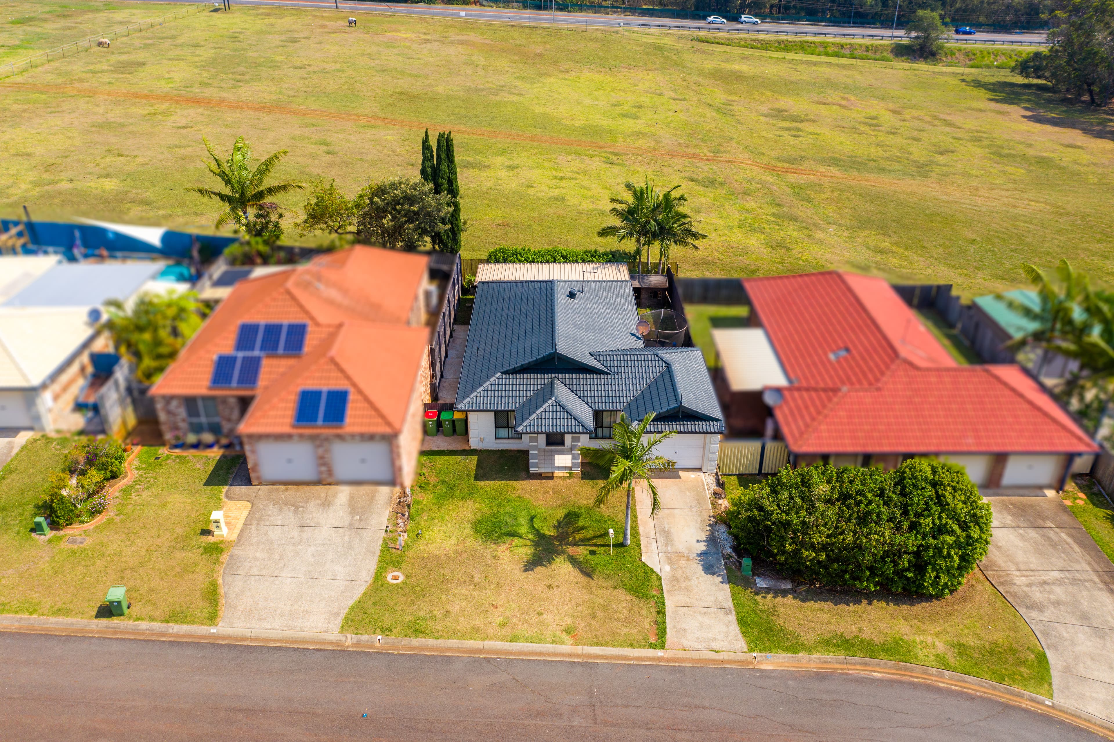 17 Lucy Court, Ormiston, Ormiston - Thumbnail 3