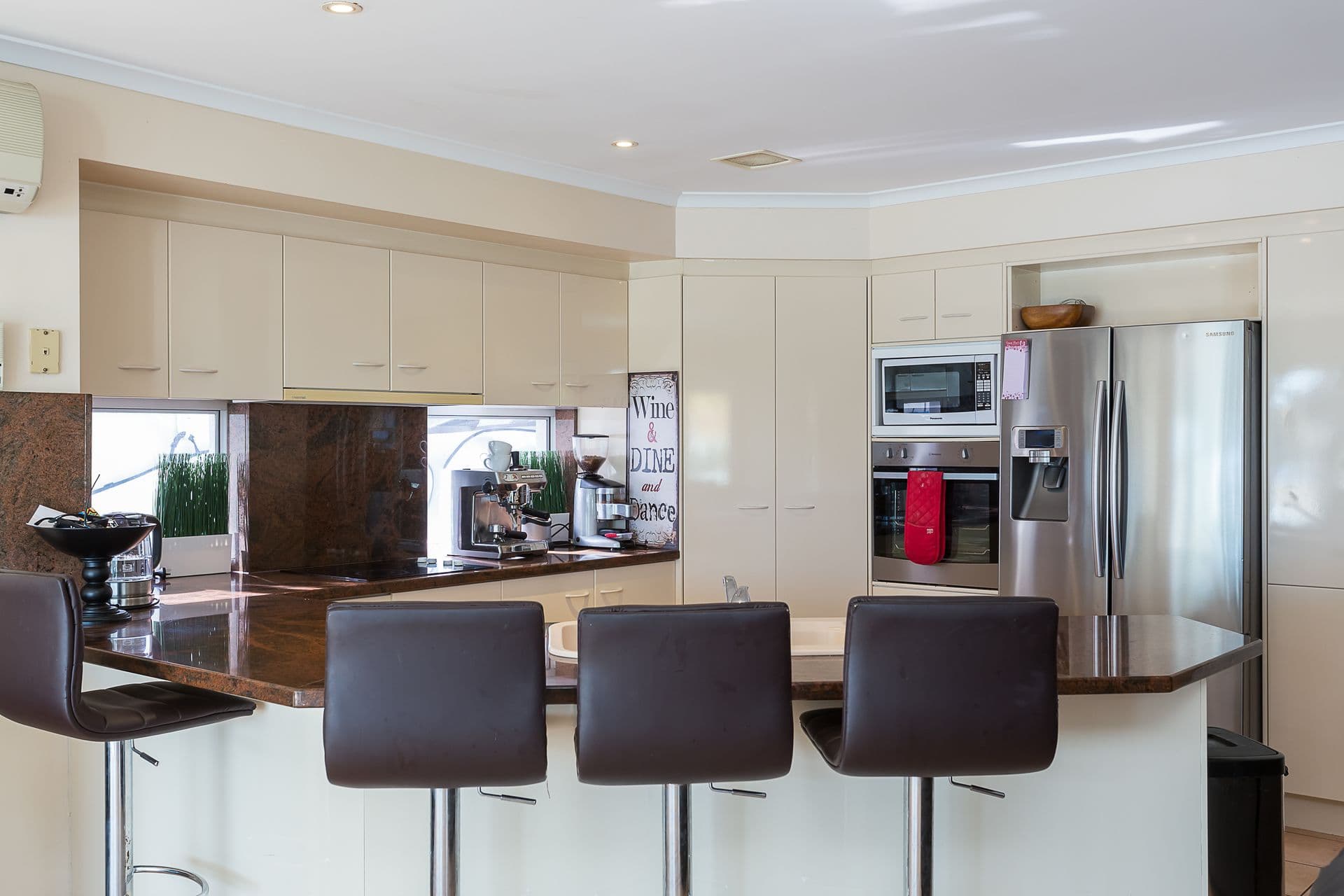 4 Raby Bay Boulevard, Raby Bay, Raby Bay - Thumbnail 6