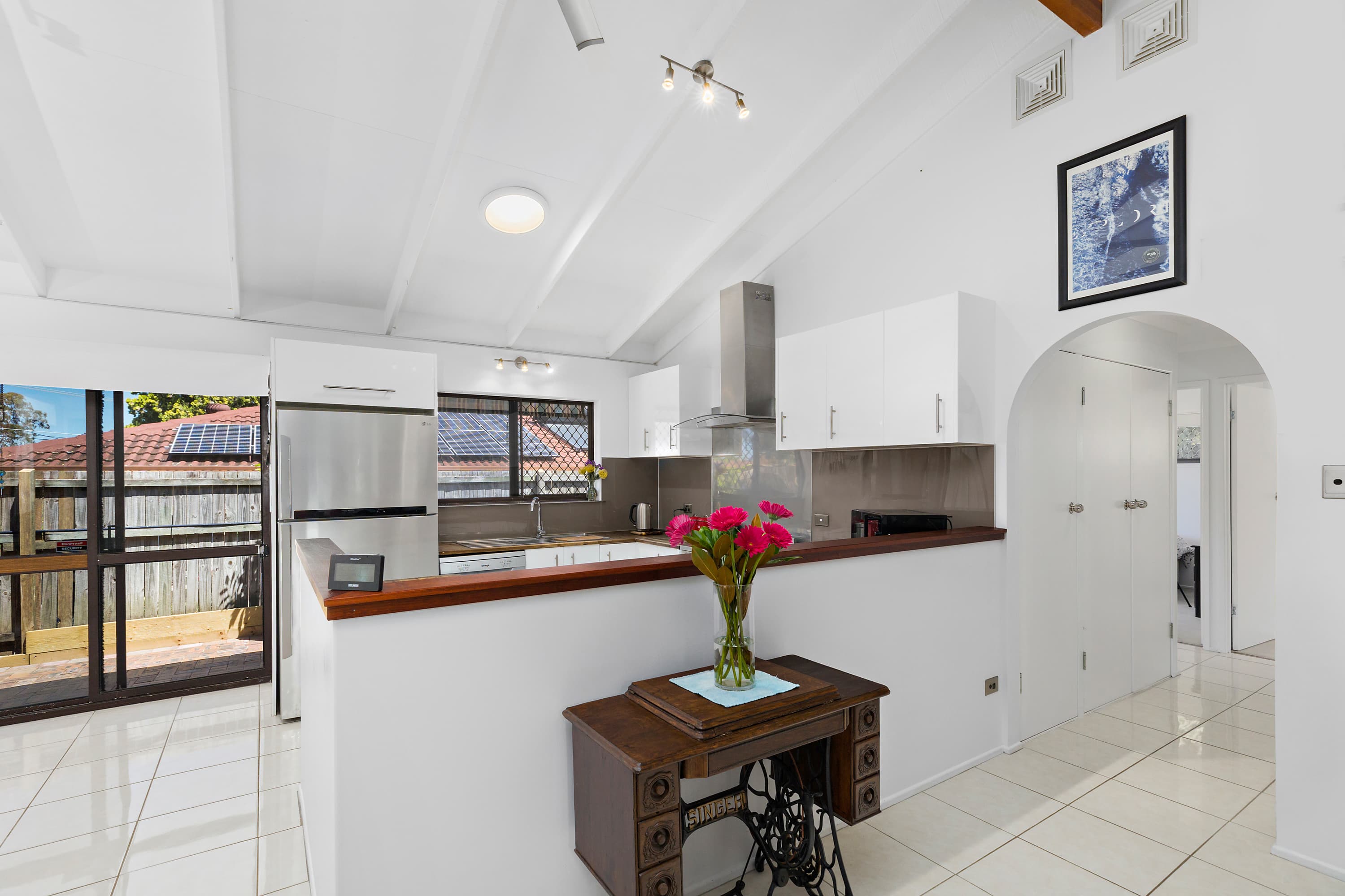 19 Laurette Avenue, Thornlands, Thornlands - Thumbnail 6