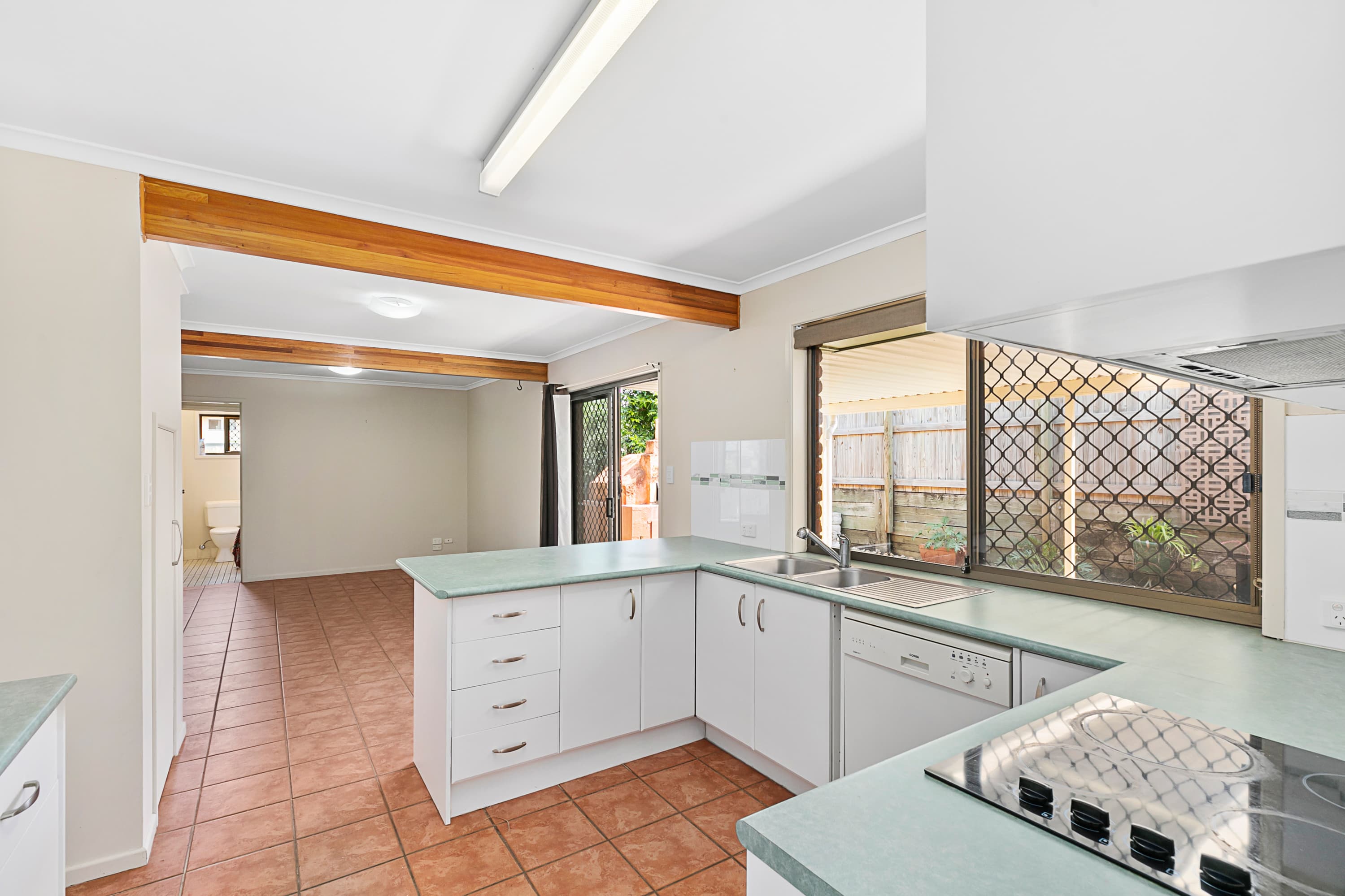 18 Abbotsleigh Street, Thornlands, Thornlands - Thumbnail 7