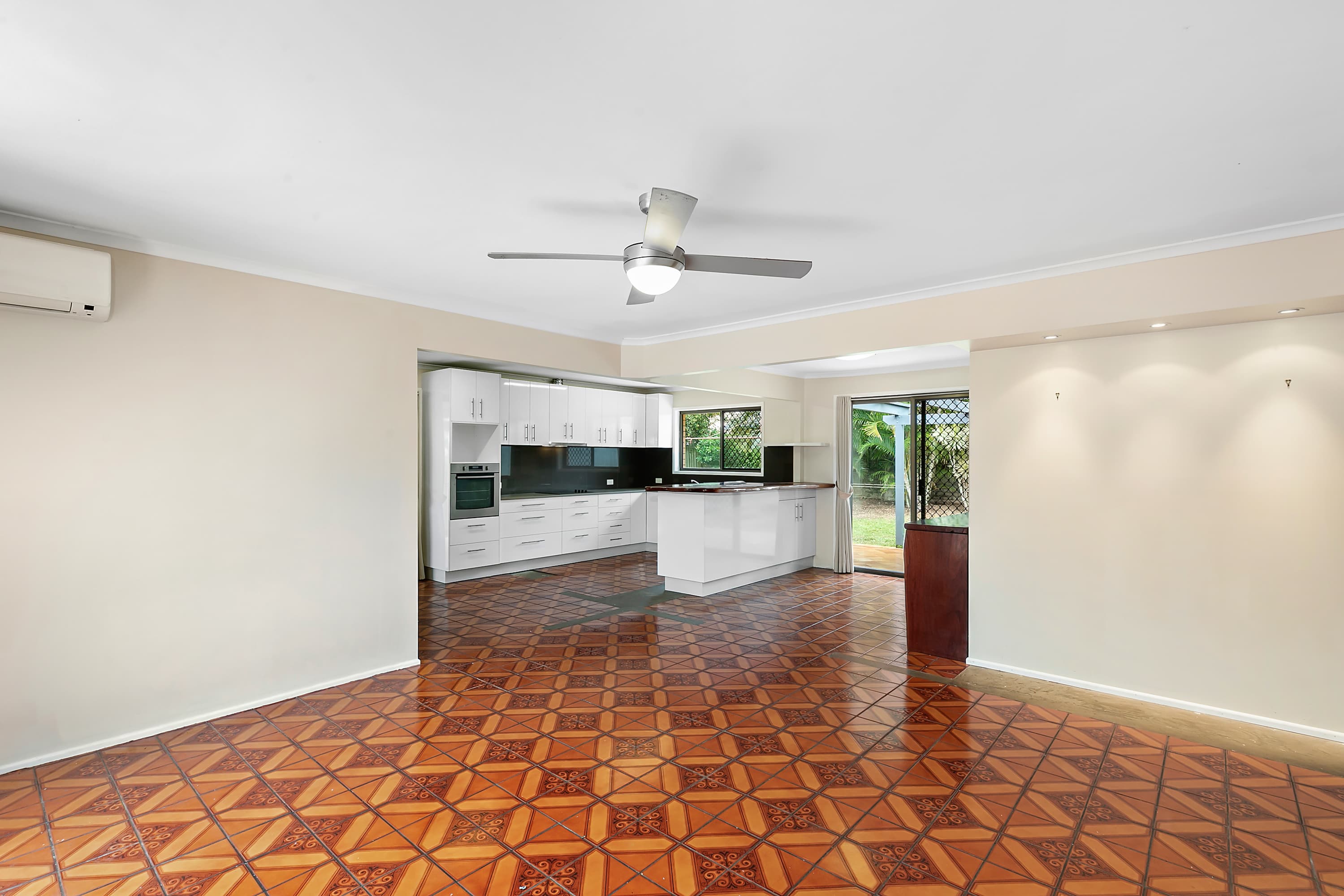 7 Monterey Avenue, Thornlands, Thornlands - Thumbnail 4