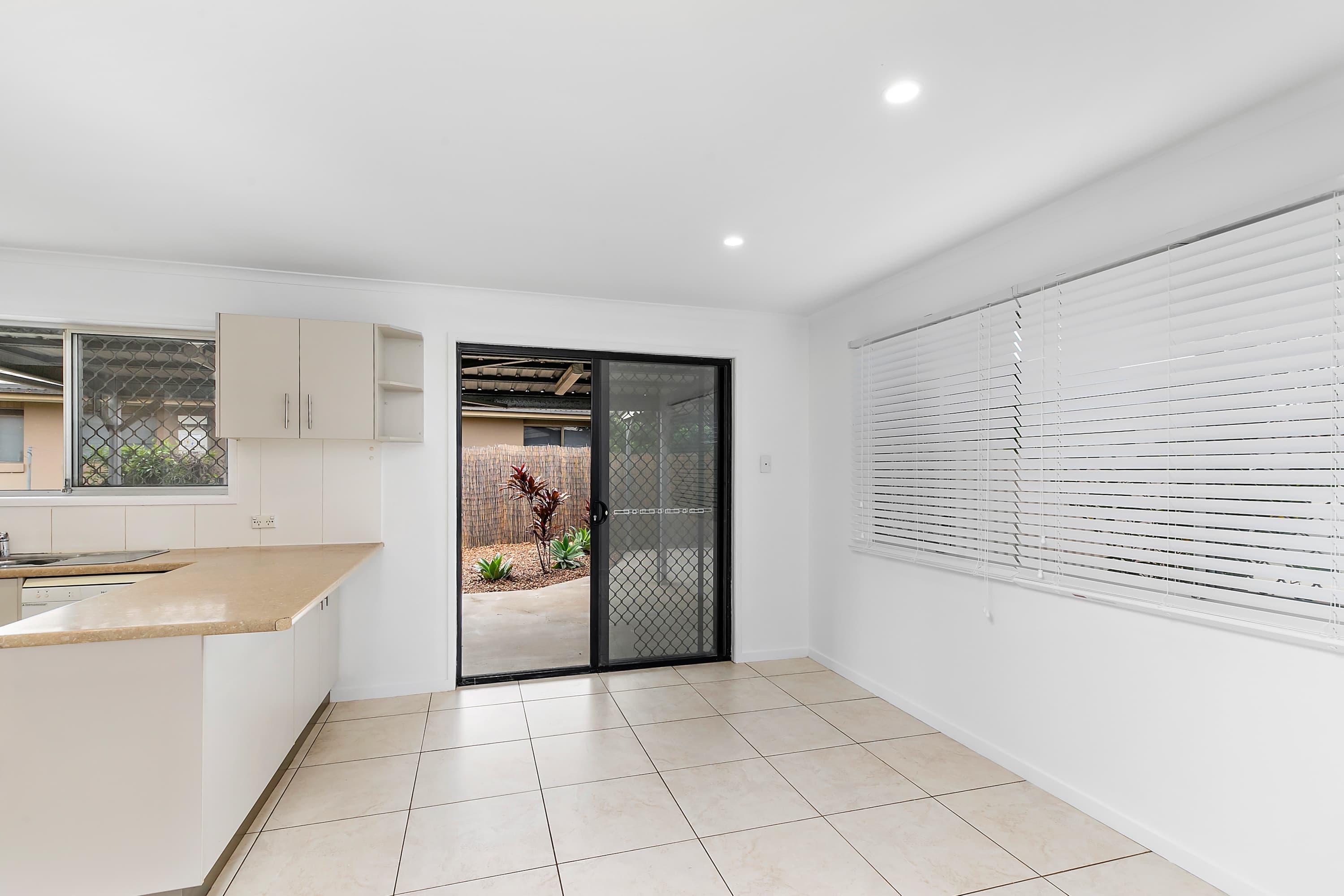 2 Sylvie Street, Thornlands, Thornlands - Thumbnail 8