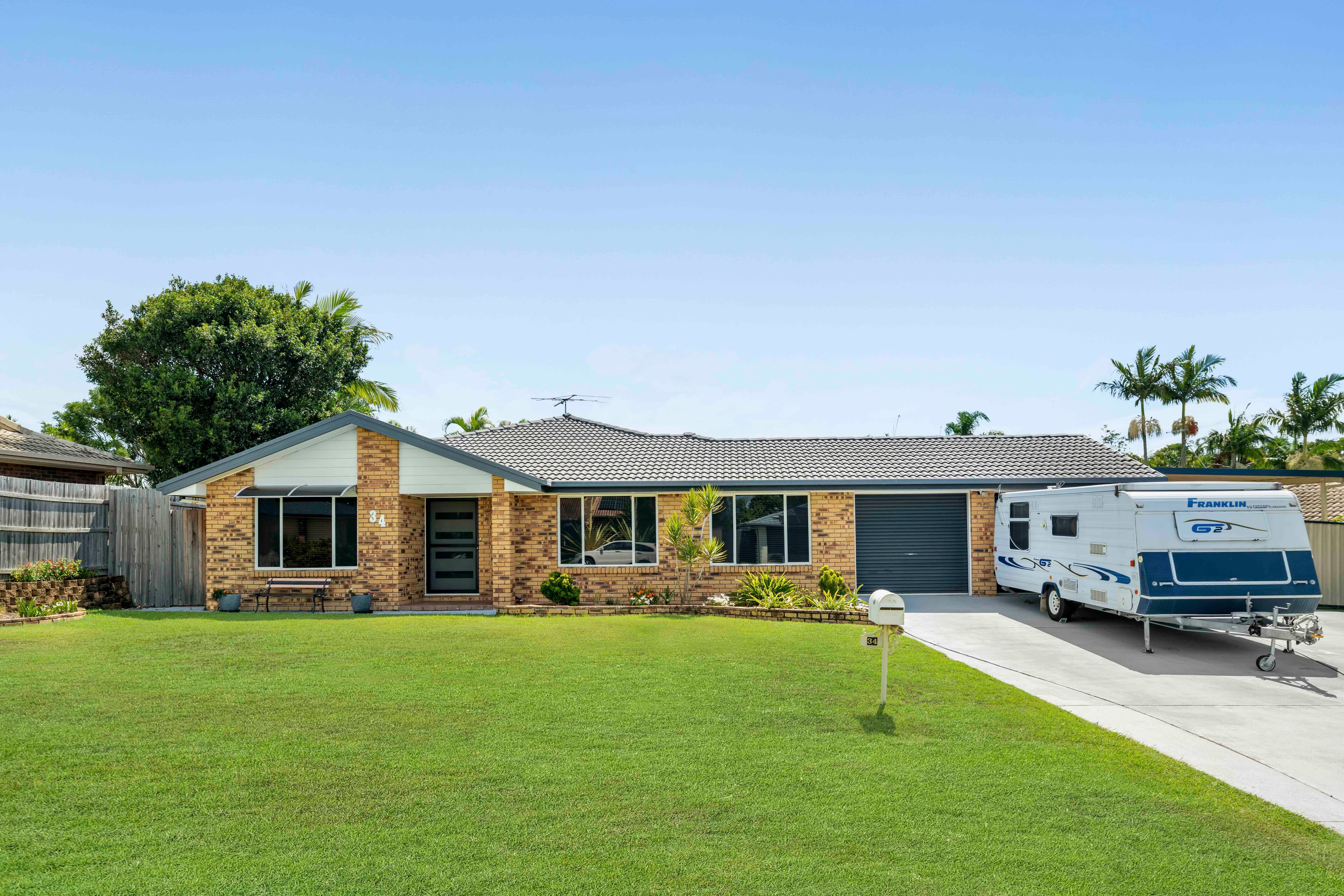 34 Chateau Street, Thornlands, Thornlands - Image 1