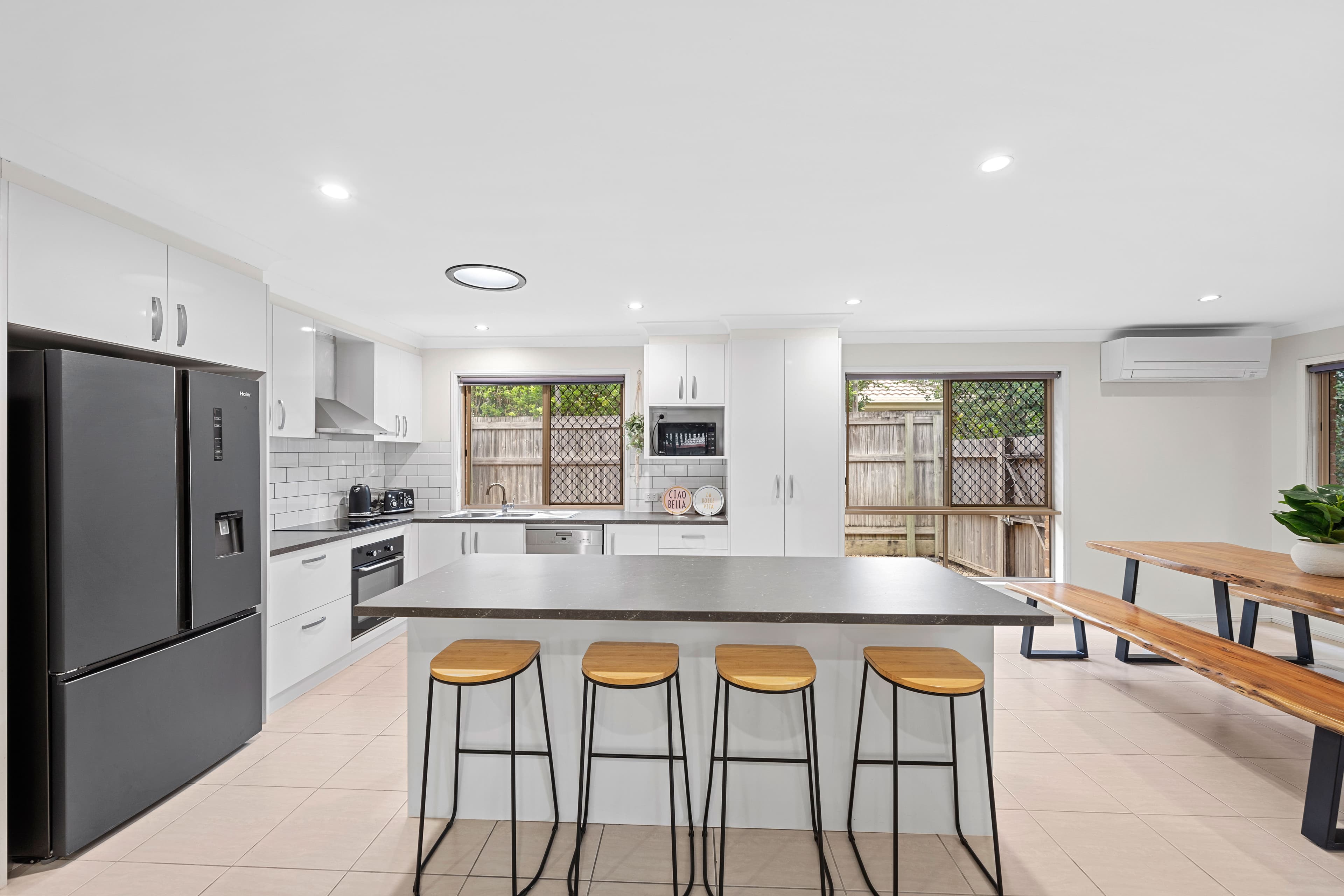39 Albicore Drive, Thornlands, Thornlands - Thumbnail 2