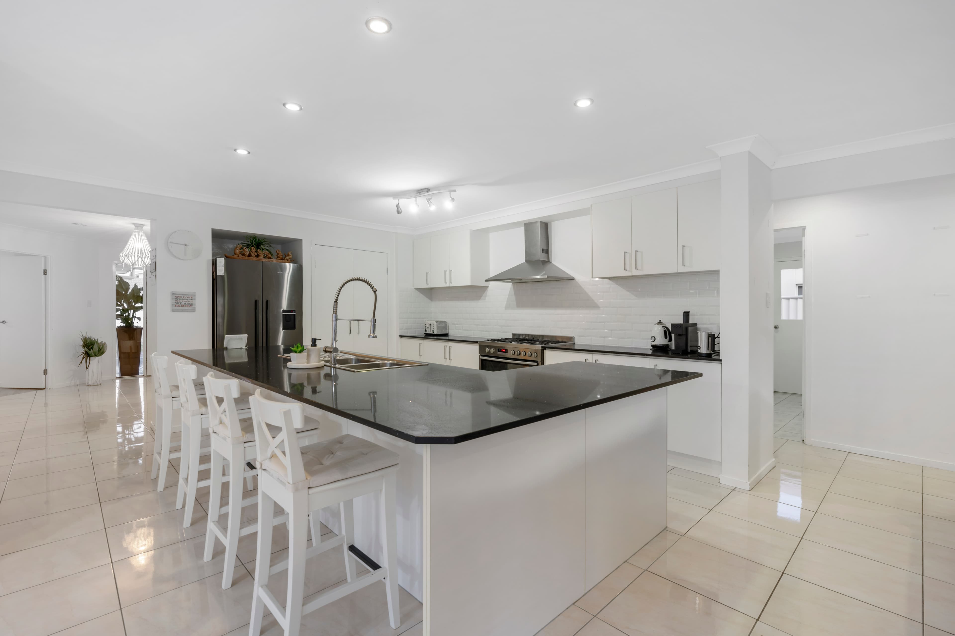 12 Houghton Close, Thornlands, Thornlands - Thumbnail 3
