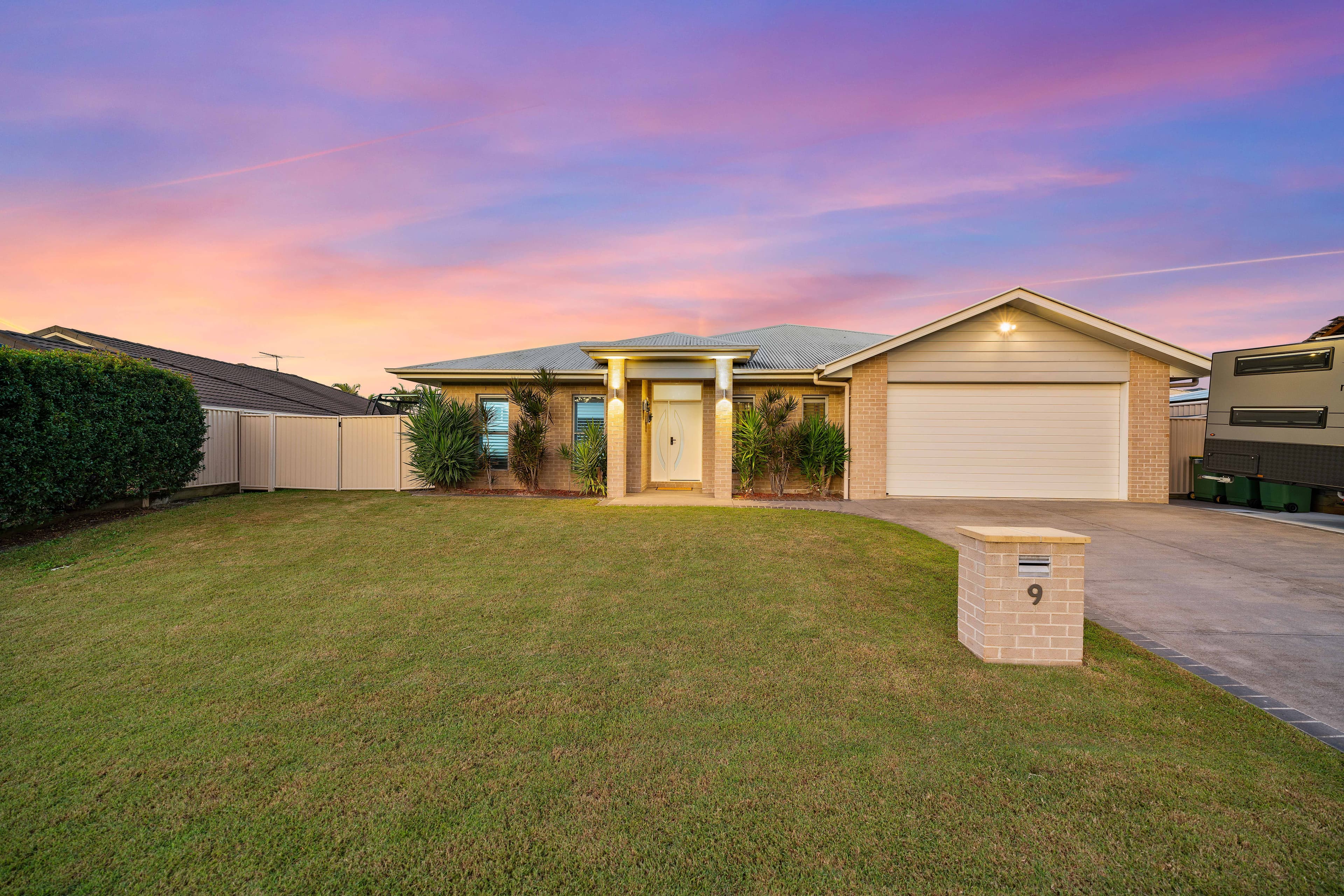 9 Eileen Close, Thornlands, Thornlands - Image 1