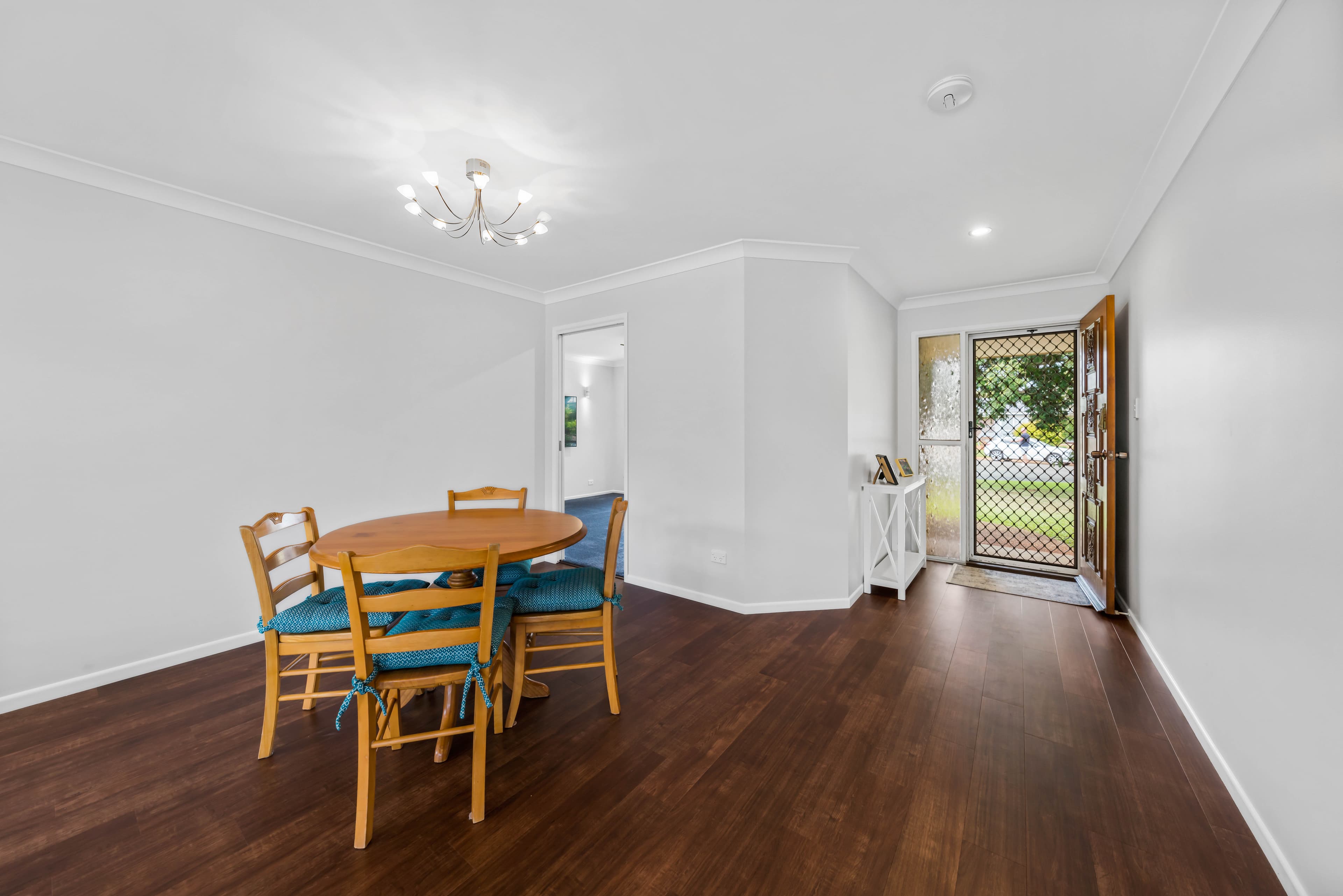 11 Ashley Court, Wellington Point, Wellington Point - Thumbnail 2