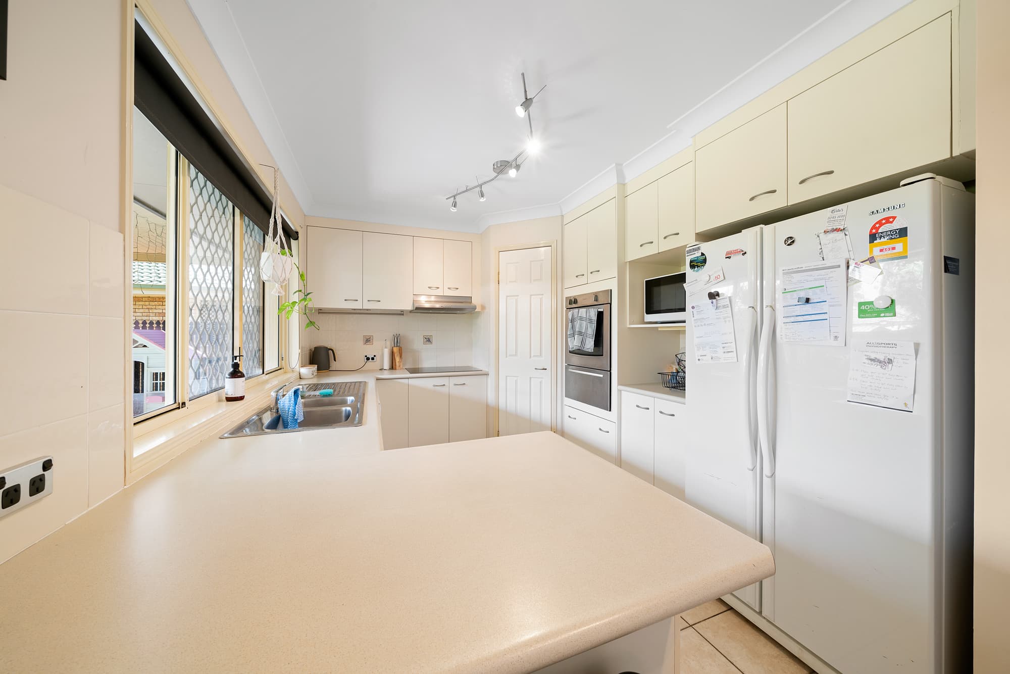 94 Starkey Street, Wellington Point, Wellington Point - Thumbnail 4