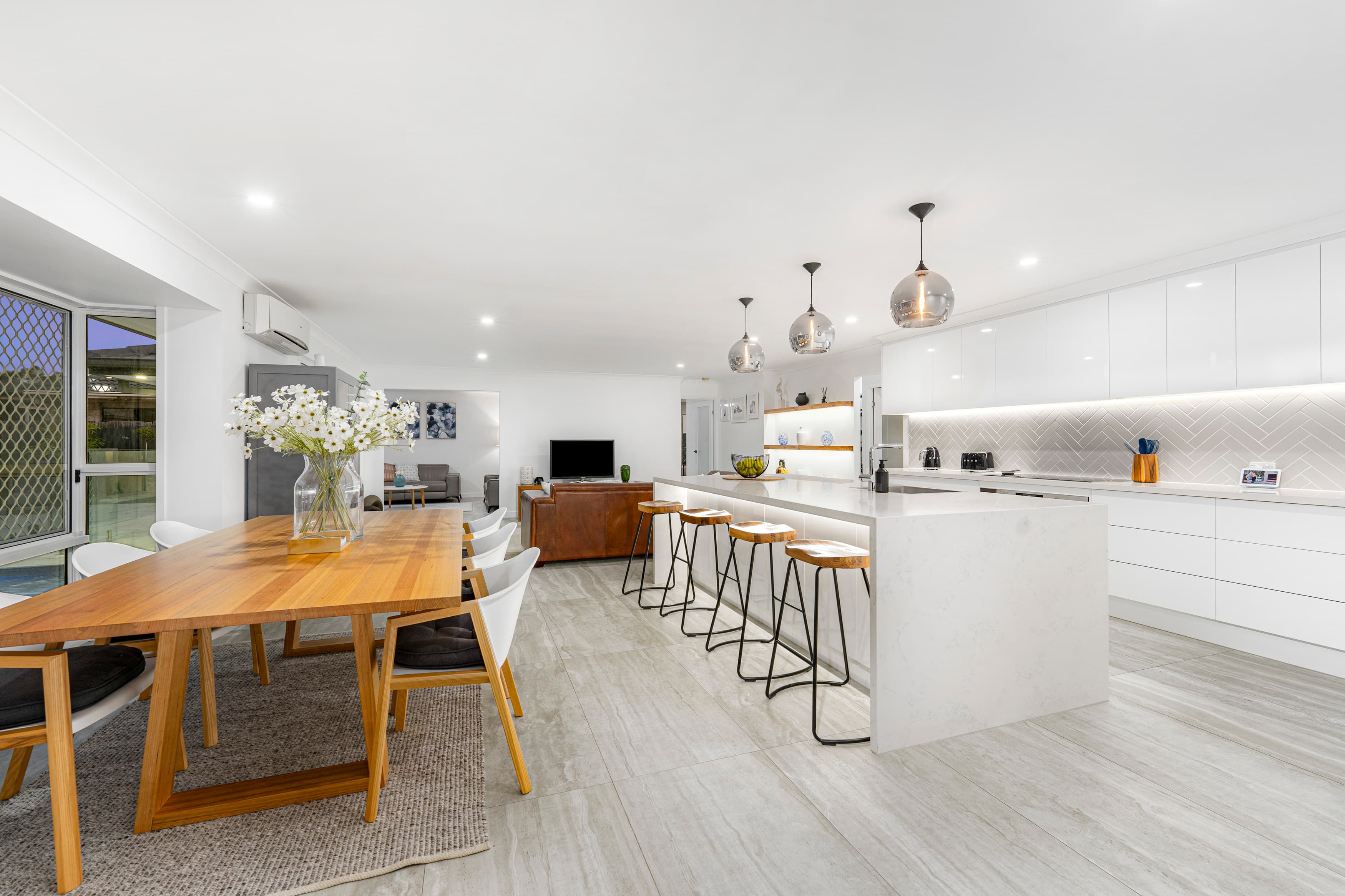 13 Jacob Street, Wellington Point, Wellington Point - Thumbnail 3