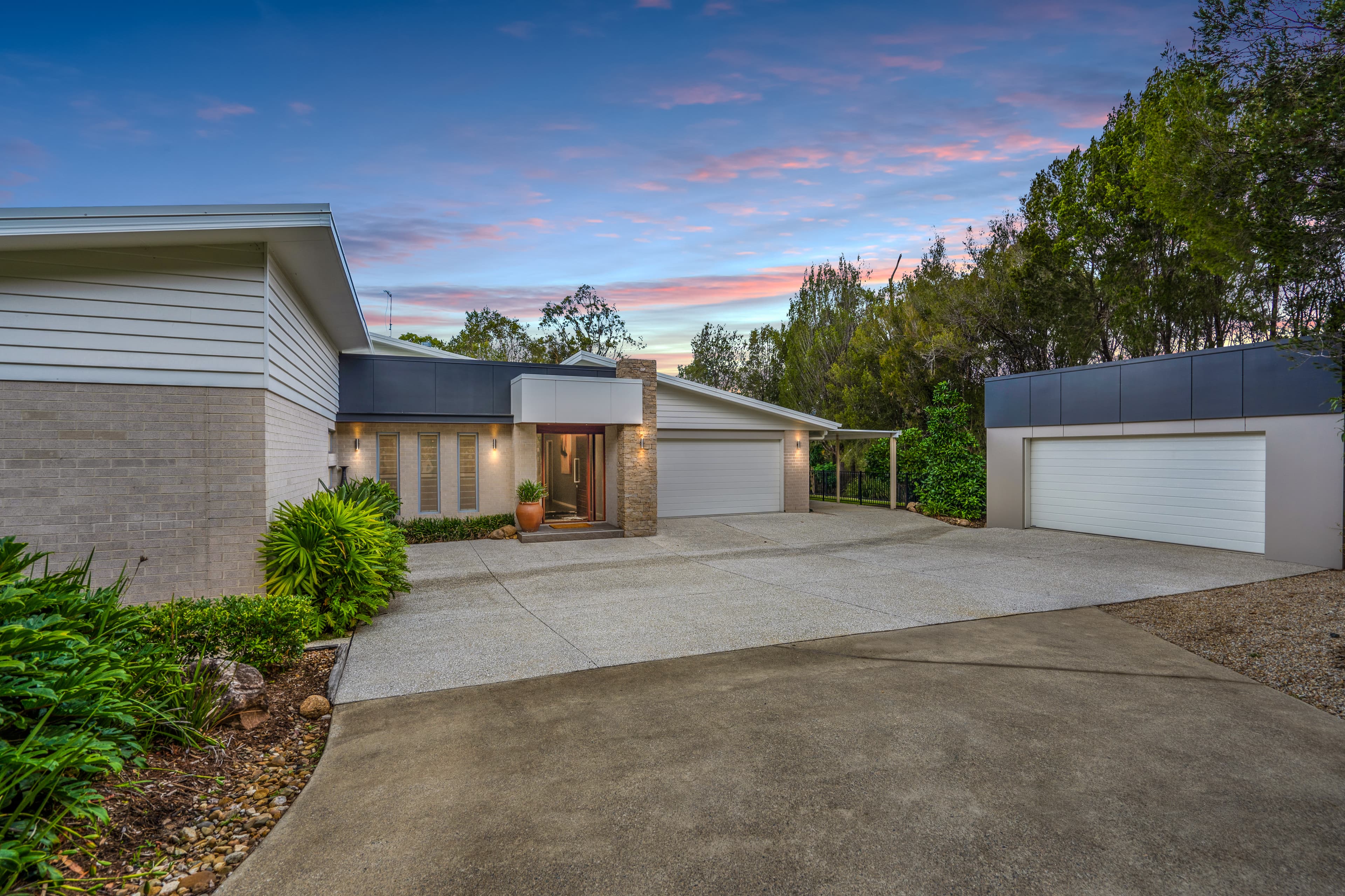 13 Megan Court, Thornlands, Thornlands - Image 1
