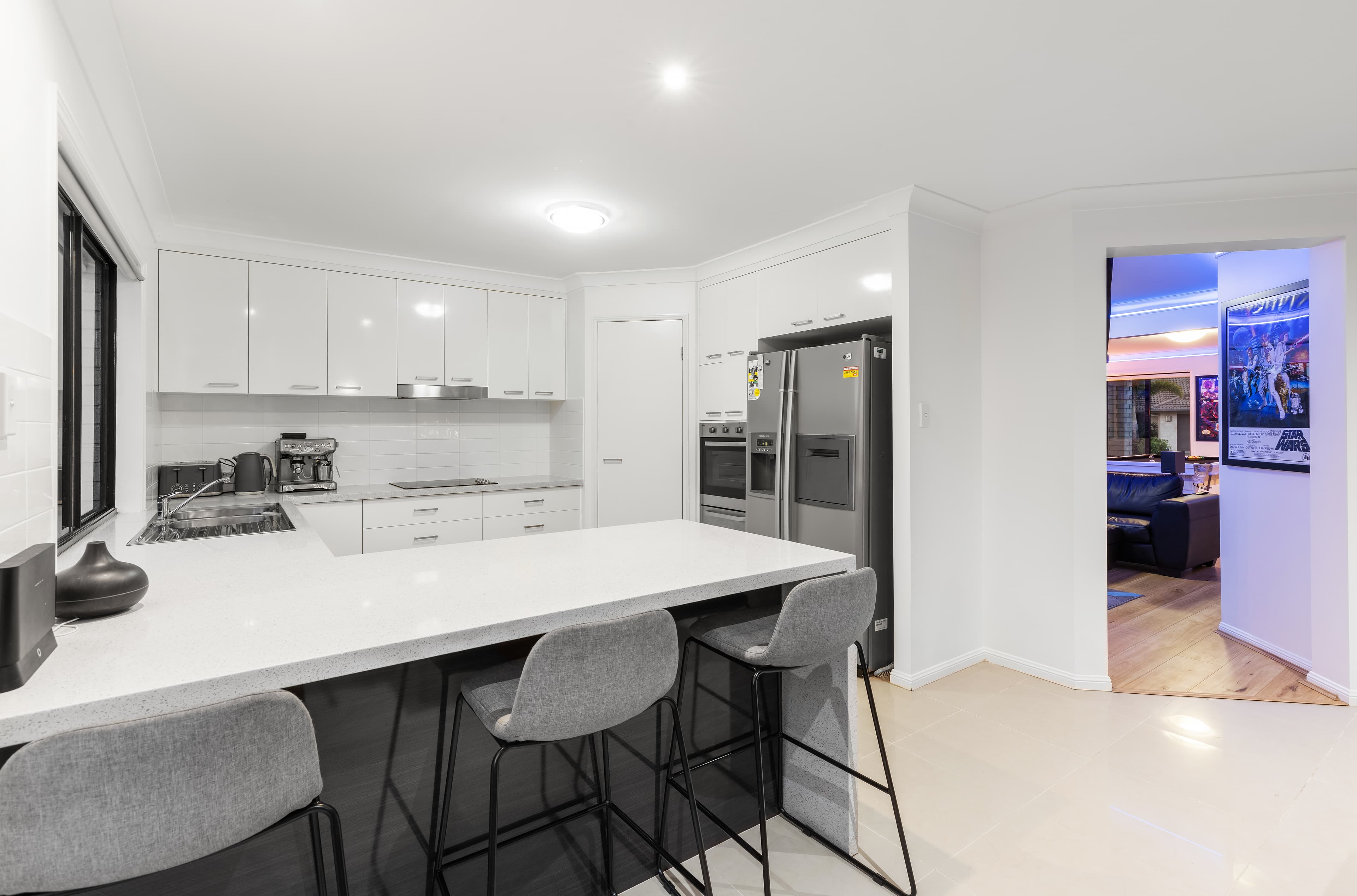 16 Coachwood Street, Redland Bay, Redland Bay - Thumbnail 3
