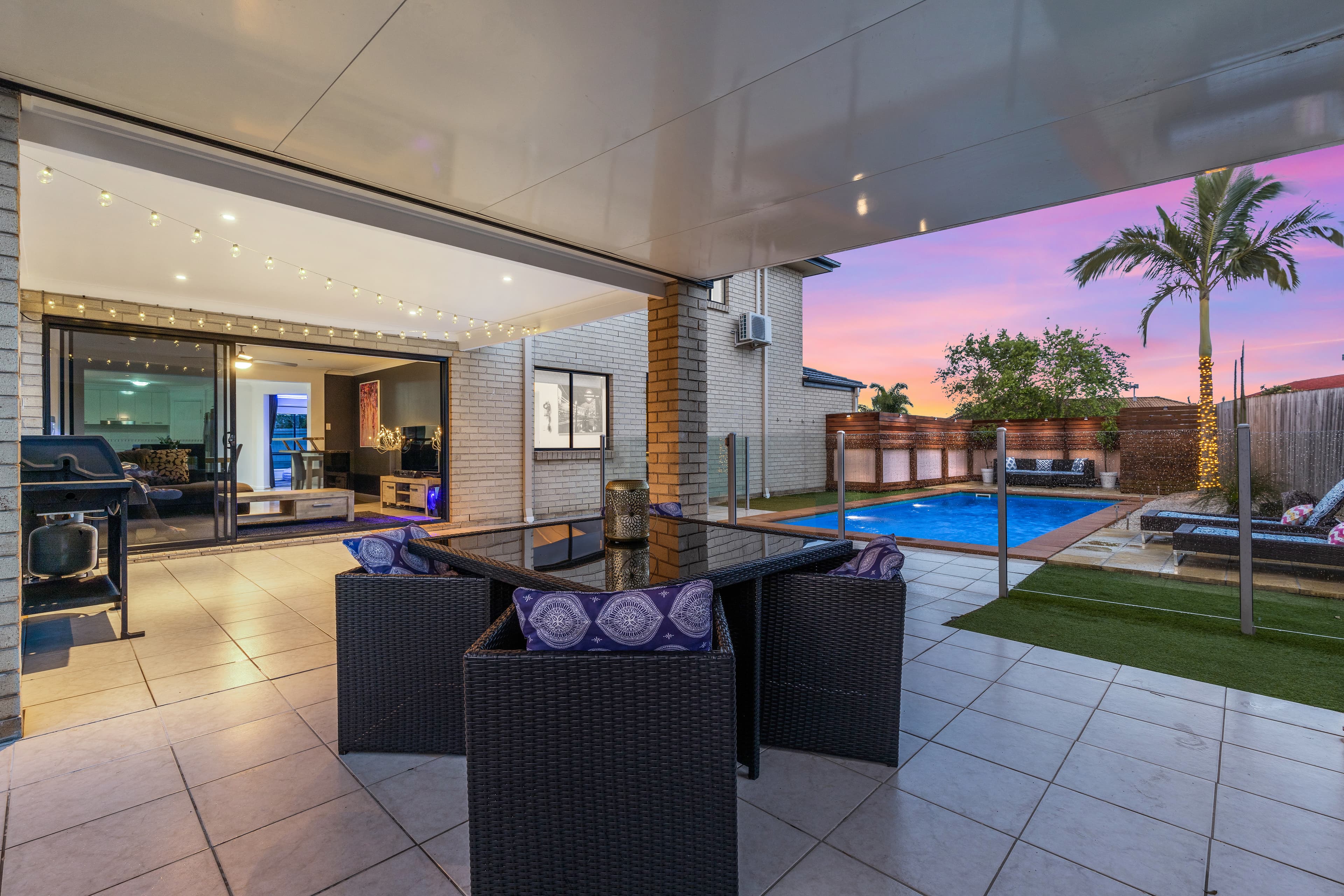 16 Coachwood Street, Redland Bay, Redland Bay - Thumbnail 2