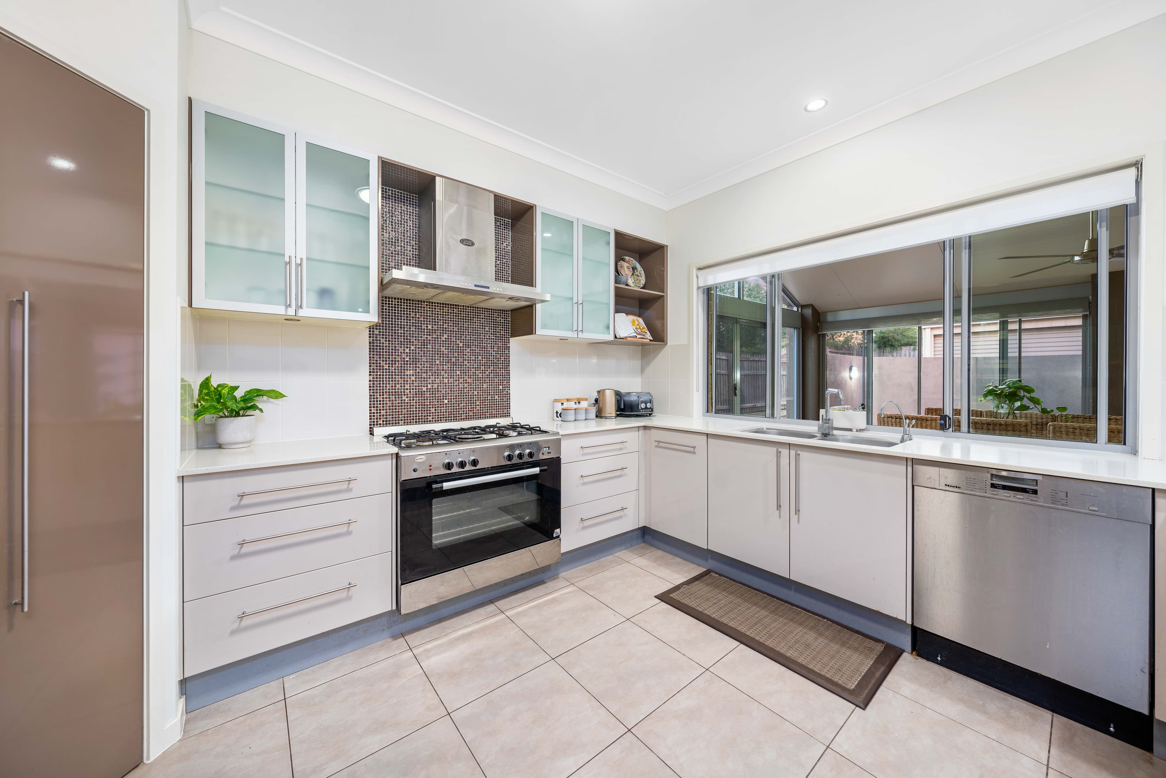 66 Wellington Street, Ormiston, Ormiston - Thumbnail 3