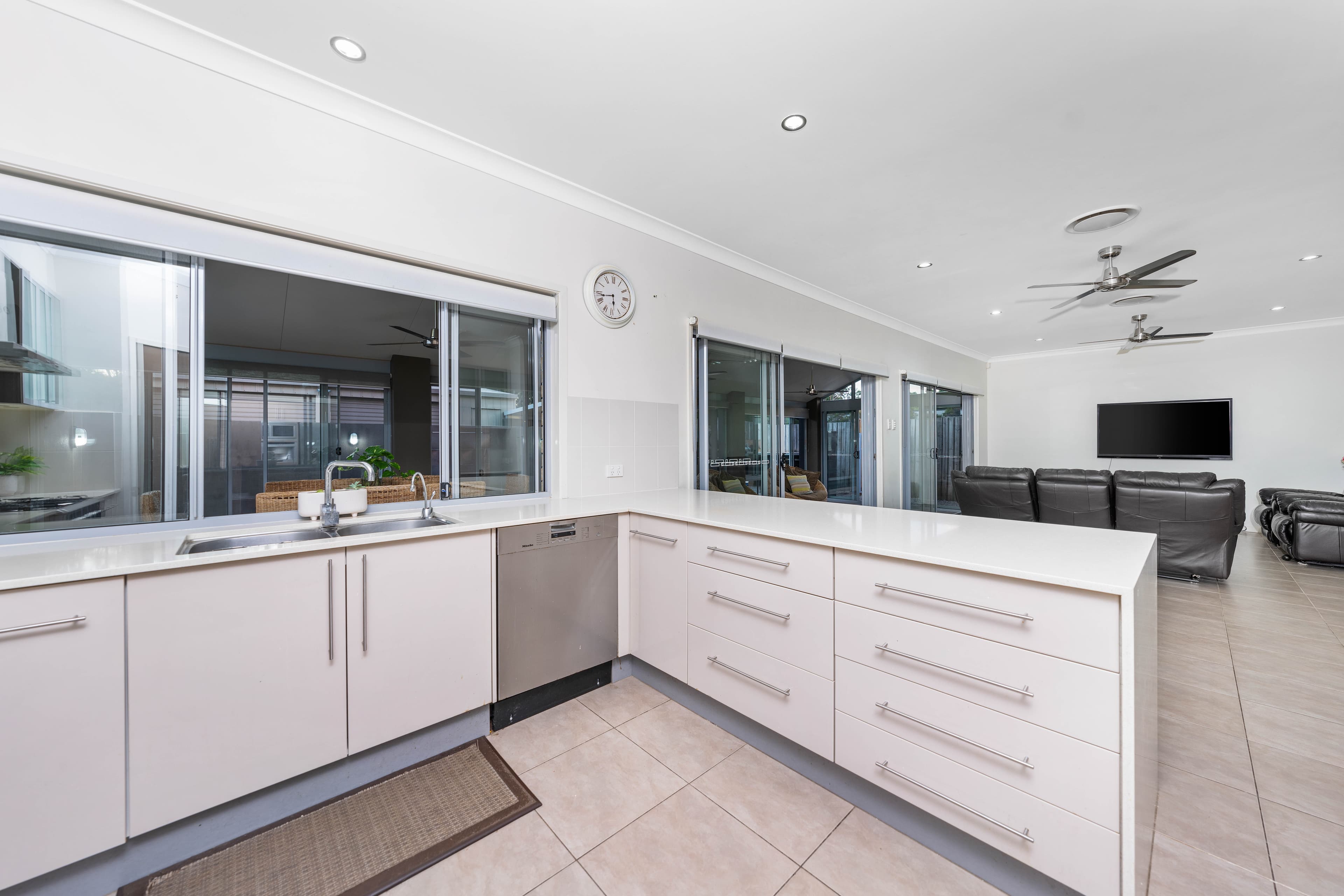 66 Wellington Street, Ormiston, Ormiston - Thumbnail 4