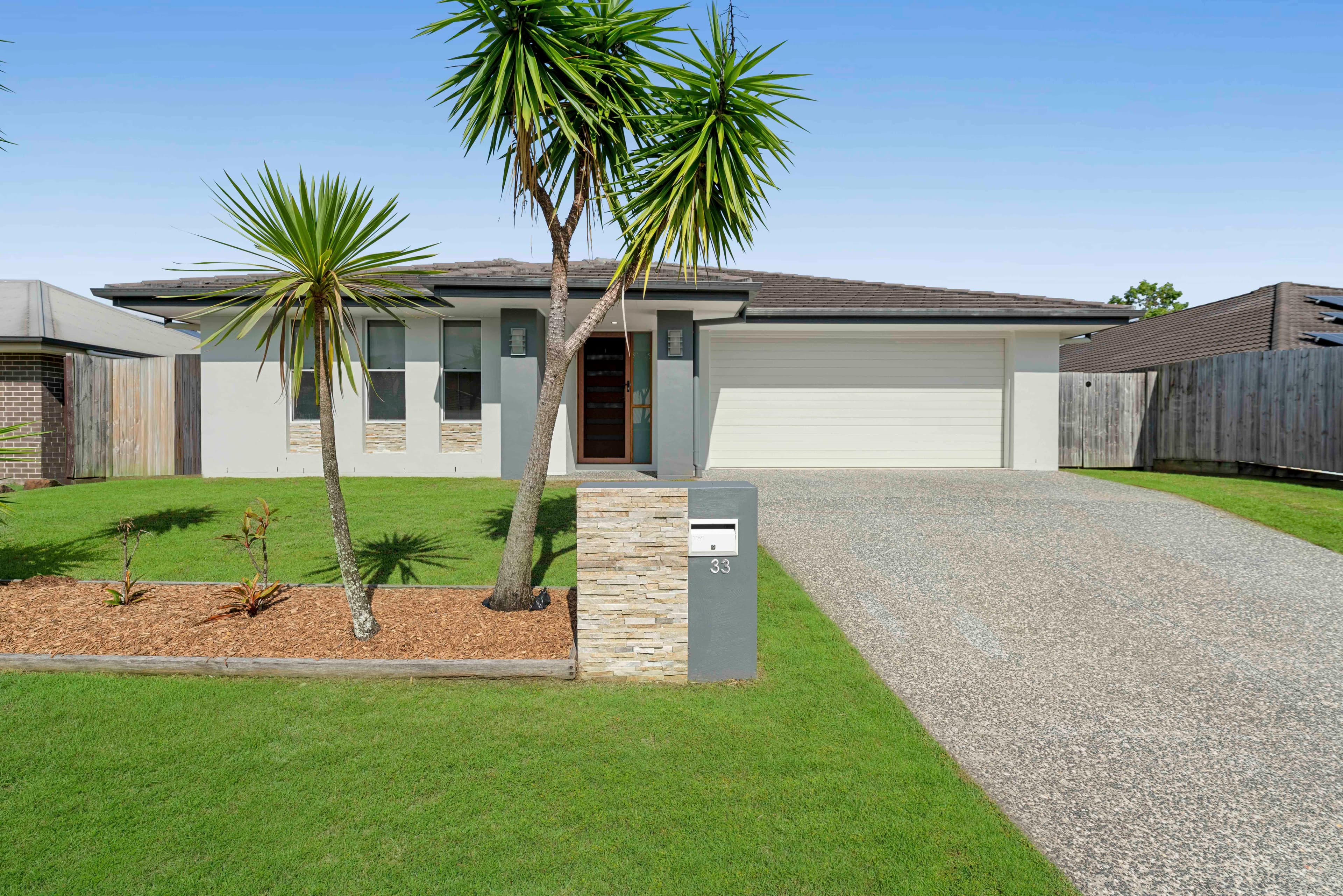33 Whipbird Circuit, Victoria Point, Victoria Point - Image 1