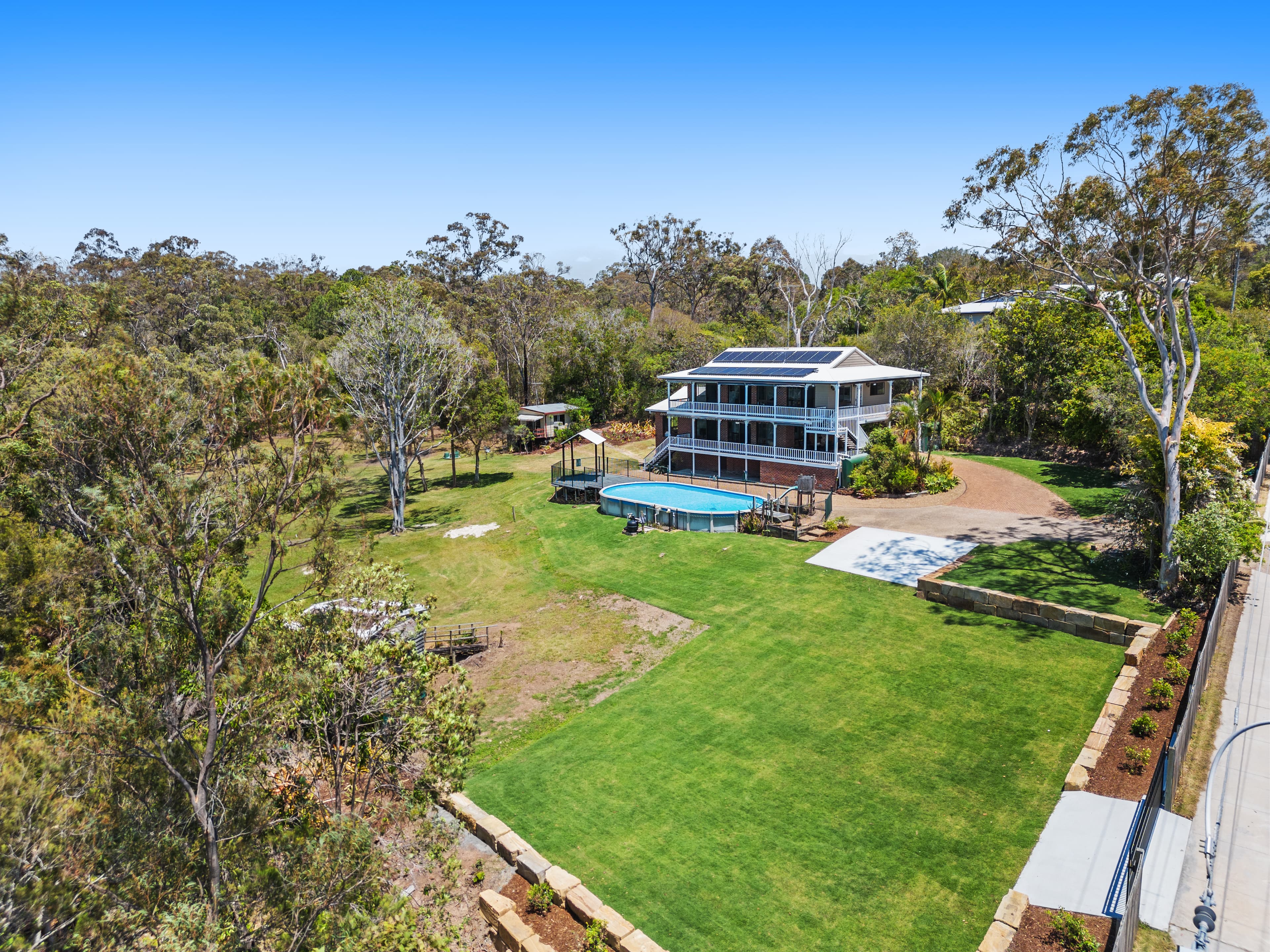 120-124 Ziegenfusz Road, Thornlands, Thornlands - Image 1