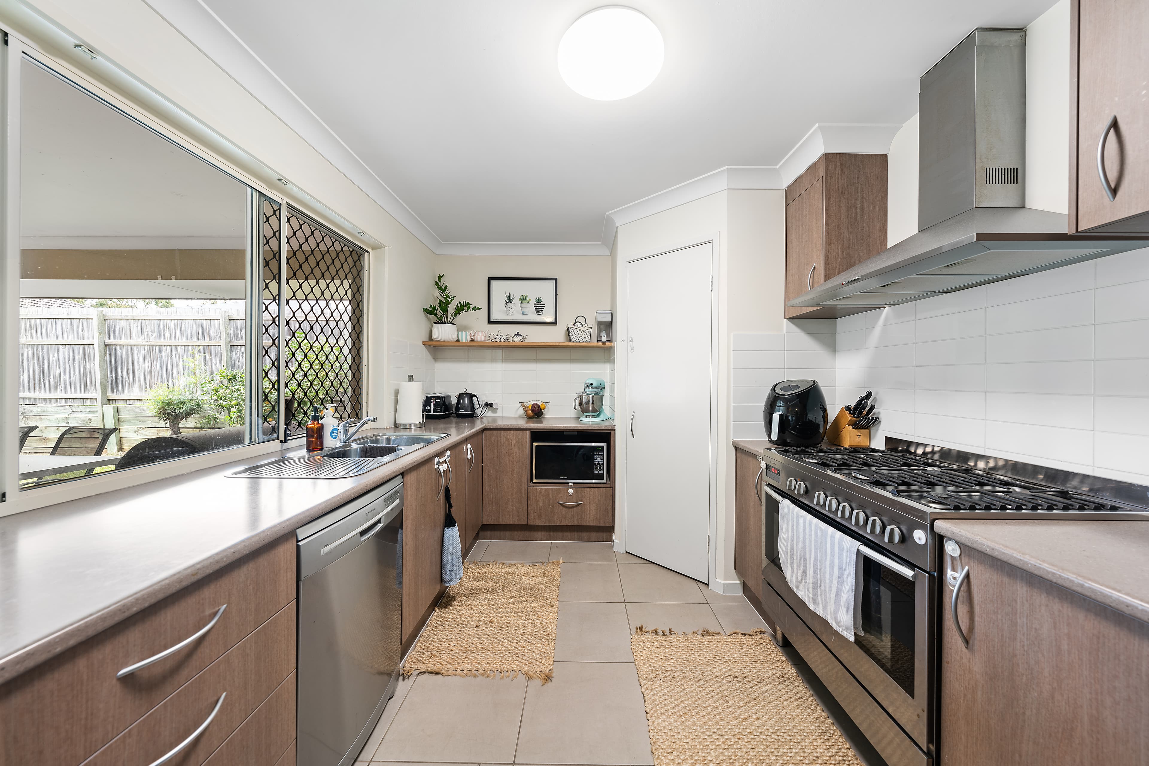 4 Dunnart Street, Victoria Point, Victoria Point - Thumbnail 4