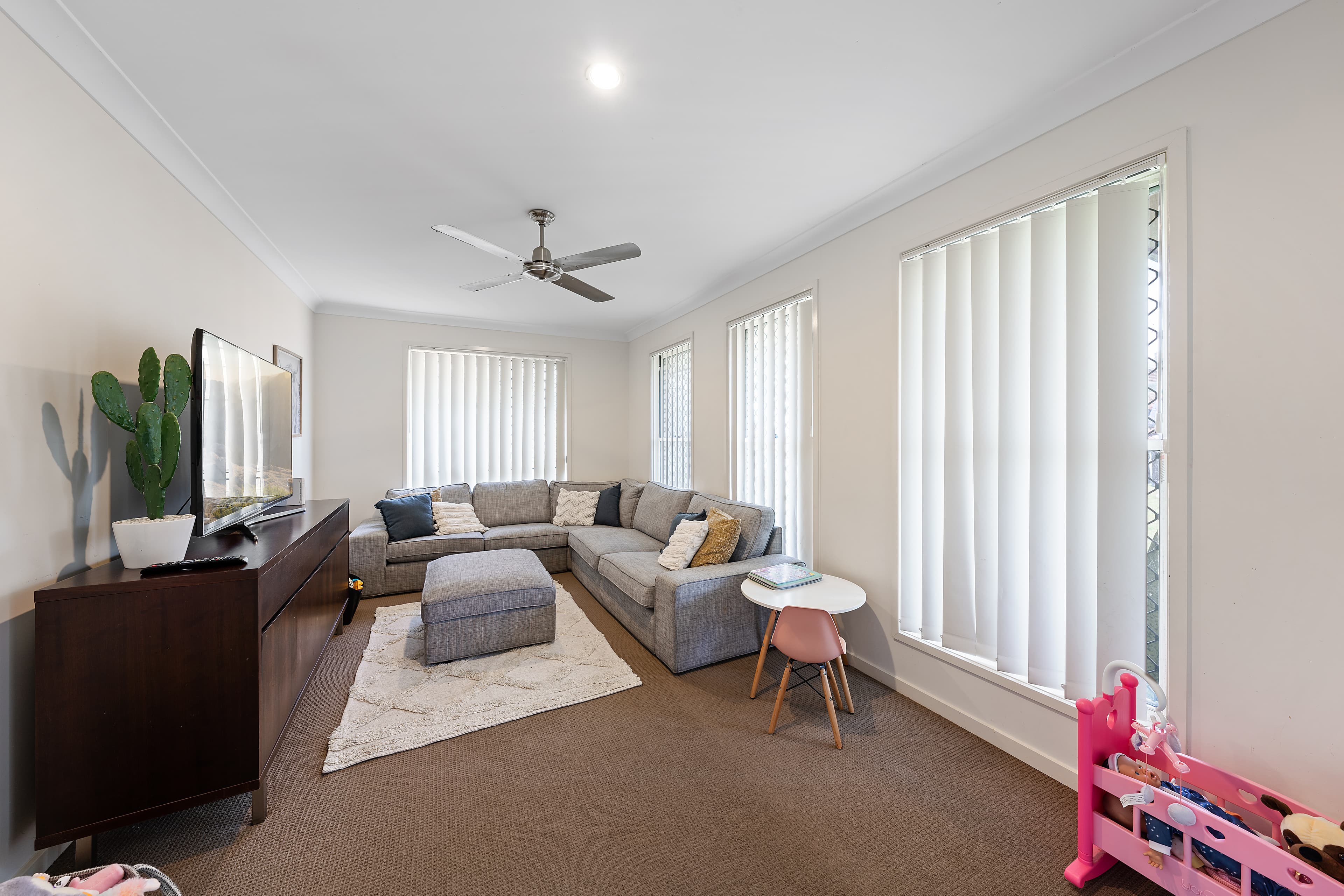 4 Dunnart Street, Victoria Point, Victoria Point - Thumbnail 2