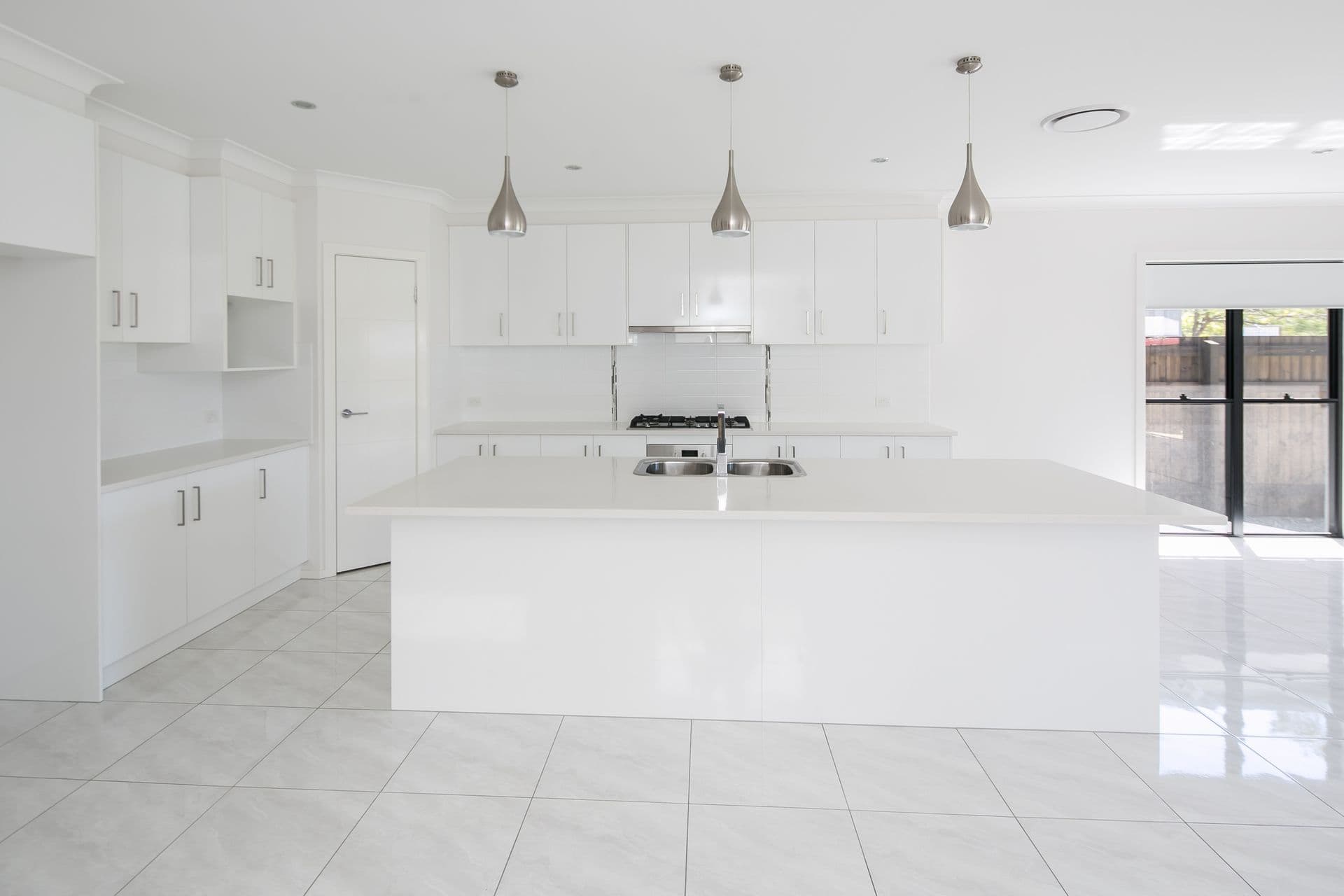 81 Bainbridge Street, Ormiston, Ormiston - Thumbnail 2