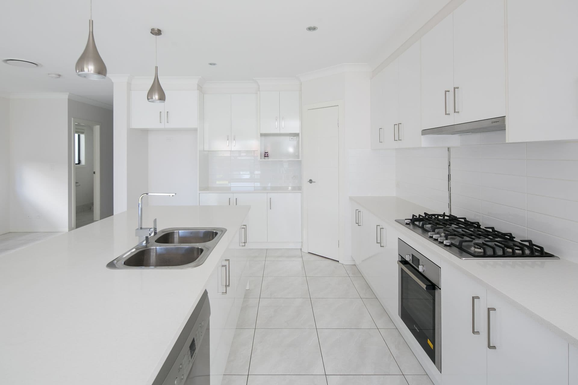 81 Bainbridge Street, Ormiston, Ormiston - Thumbnail 5